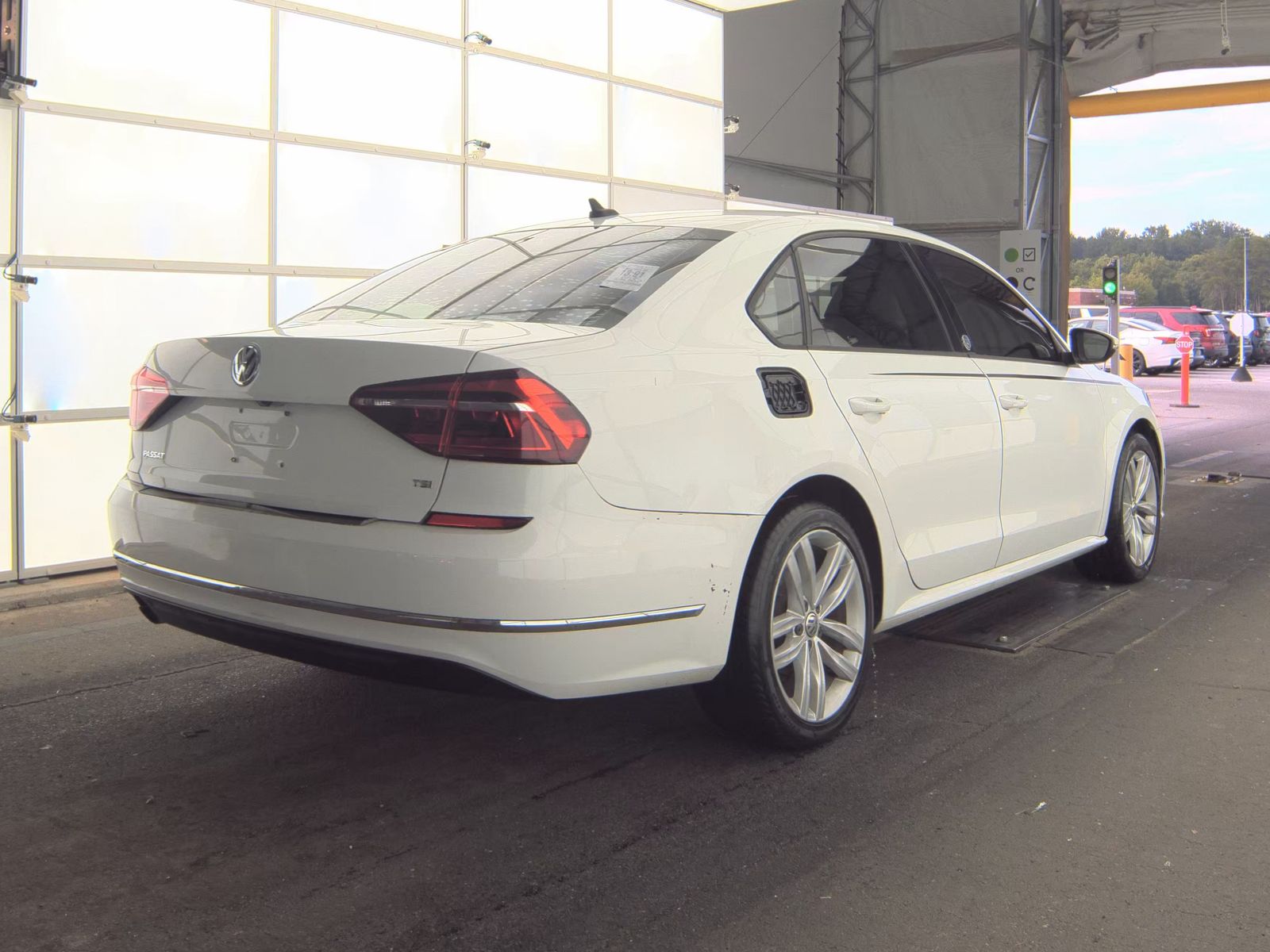 2019 Volkswagen Passat 2.0T Wolfsburg Edition FWD