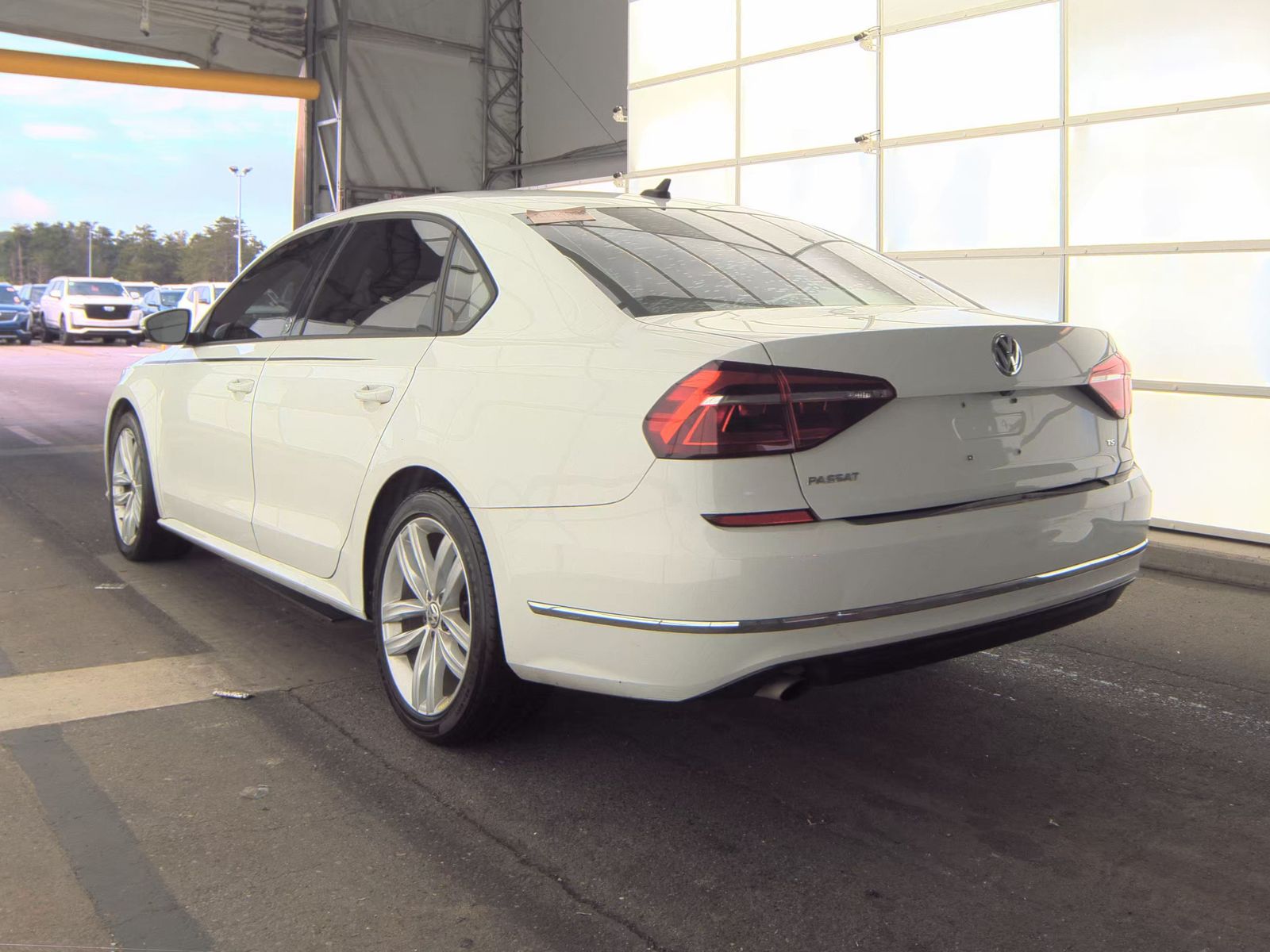 2019 Volkswagen Passat 2.0T Wolfsburg Edition FWD