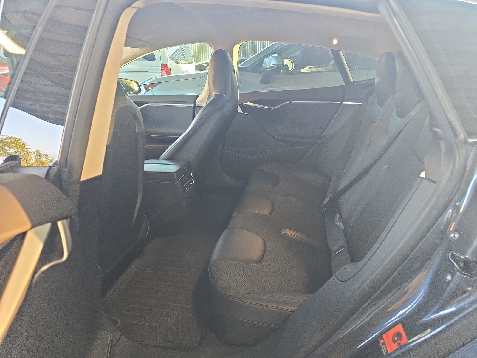 2016 Tesla Model S 70 RWD