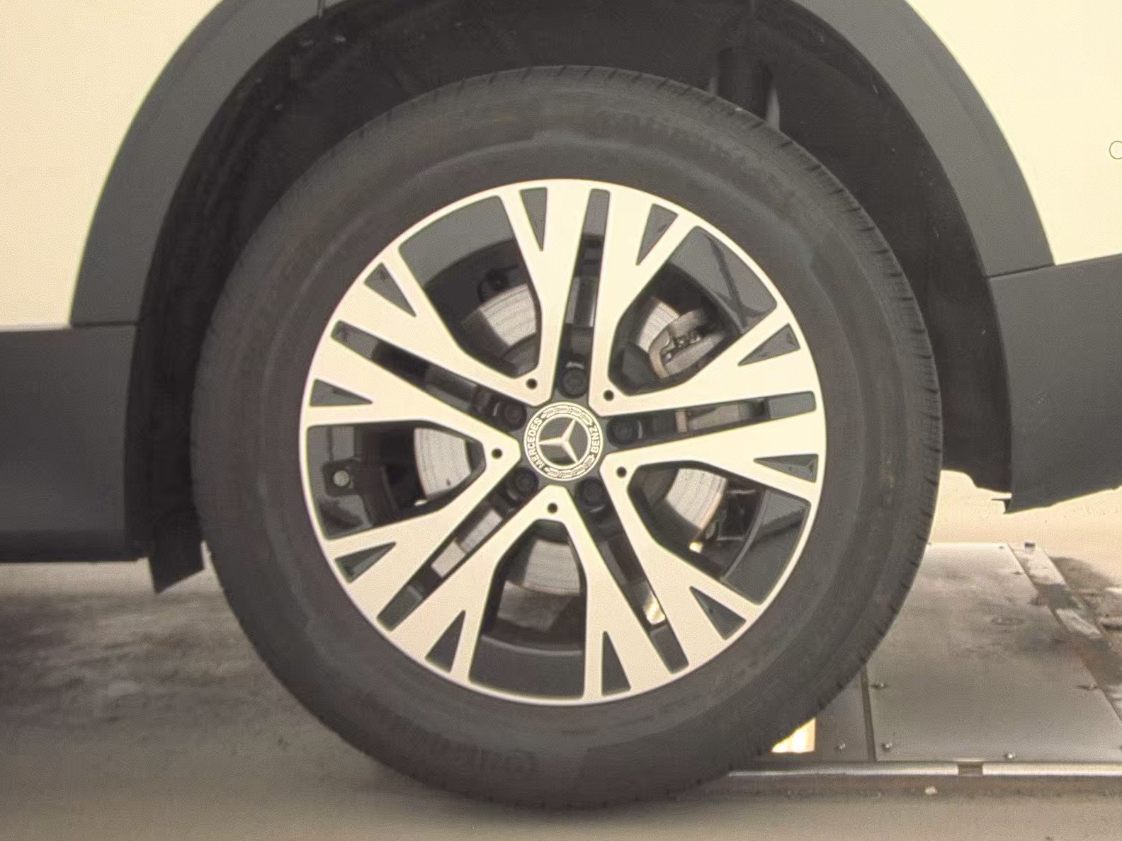 2025 Mercedes-Benz GLB GLB 250 AWD