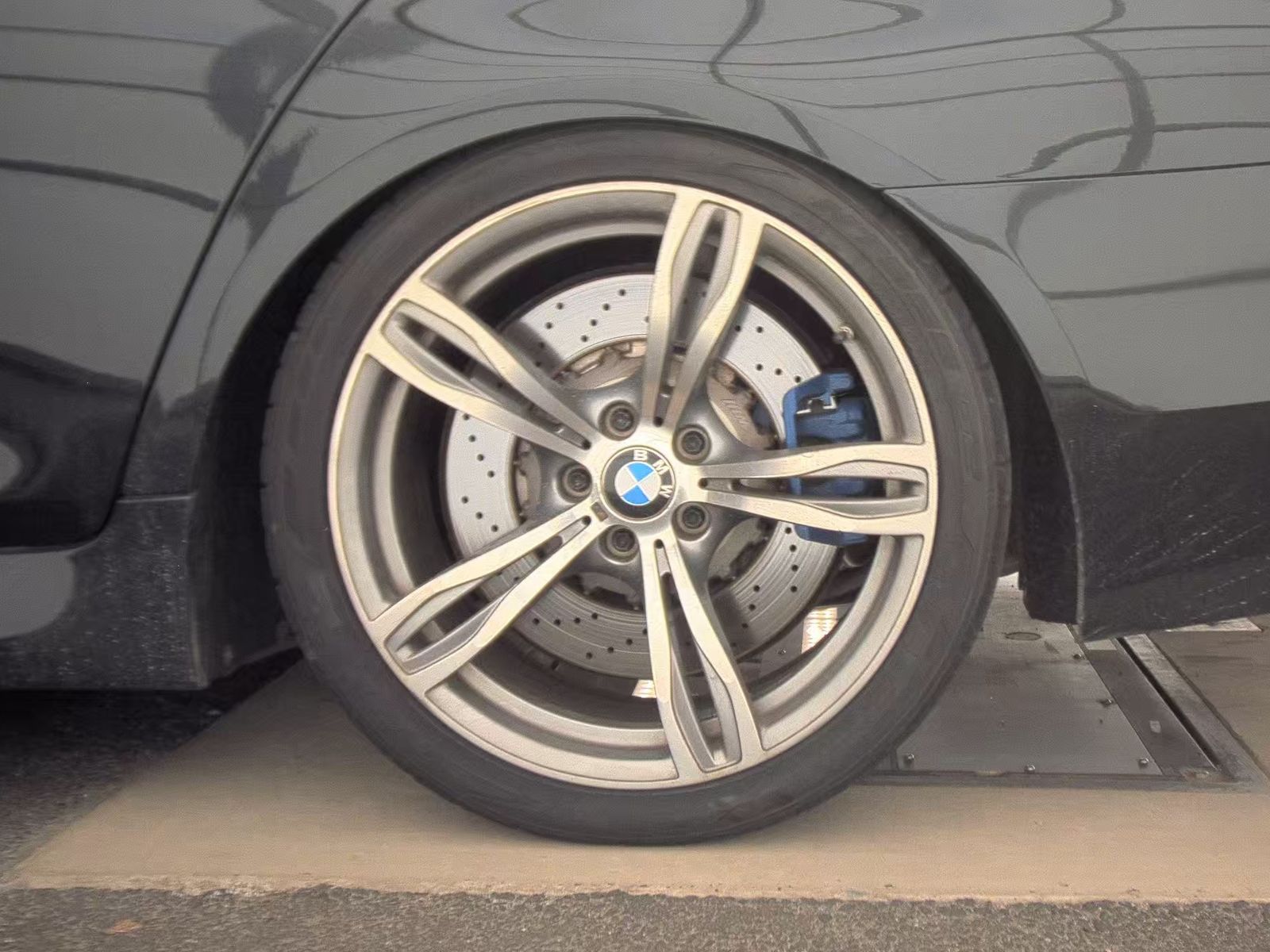 2014 BMW M5 Base RWD