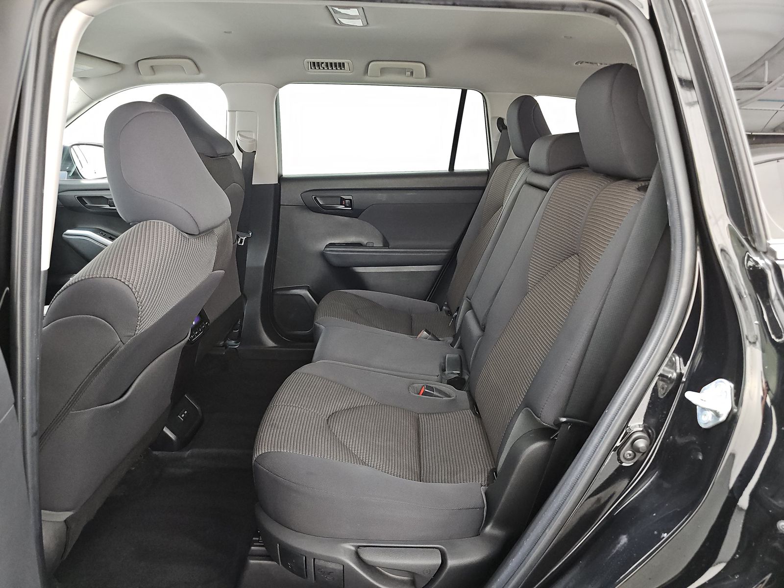 2022 Toyota Highlander LE AWD