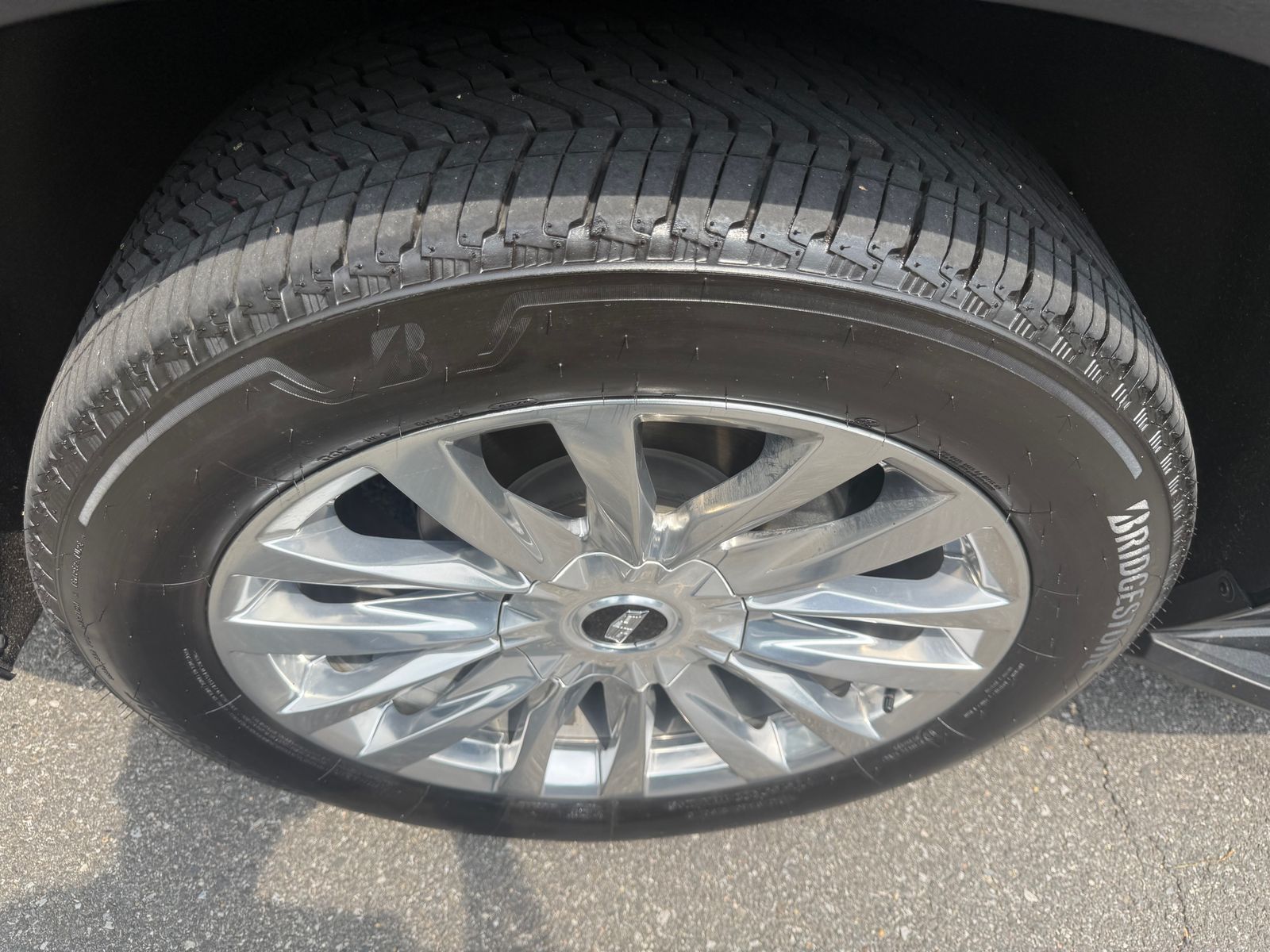 2022 Cadillac Escalade ESV Premium Luxury AWD