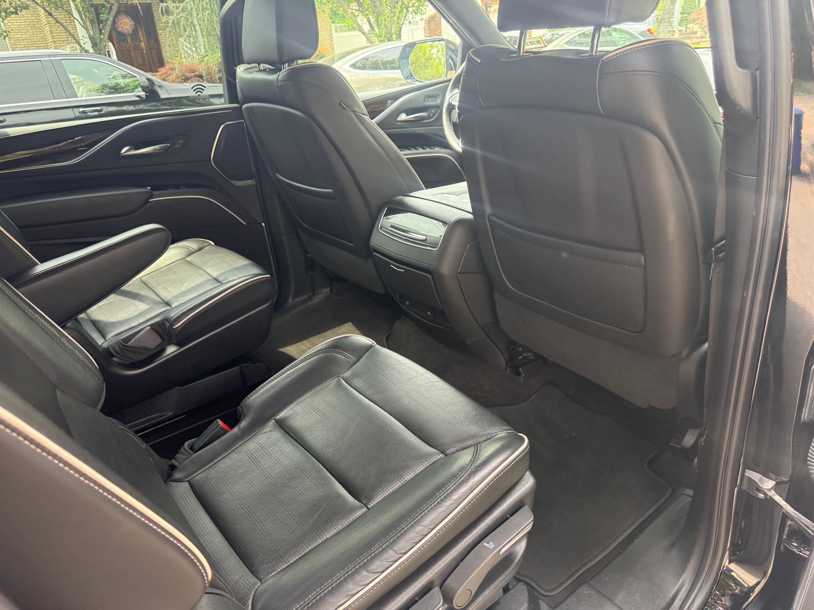 2022 Cadillac Escalade ESV Premium Luxury AWD