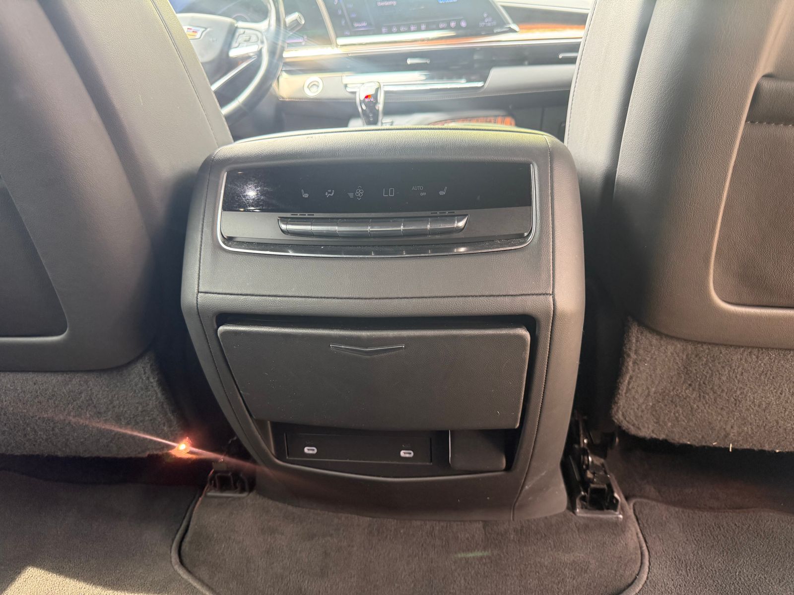 2022 Cadillac Escalade ESV Premium Luxury AWD
