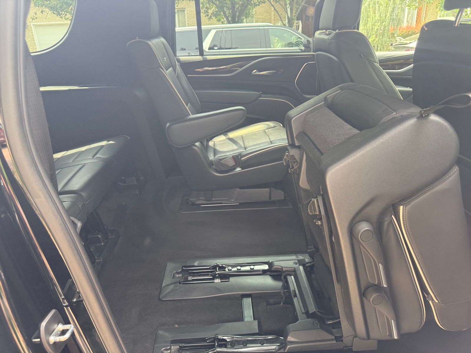 2022 Cadillac Escalade ESV Premium Luxury AWD