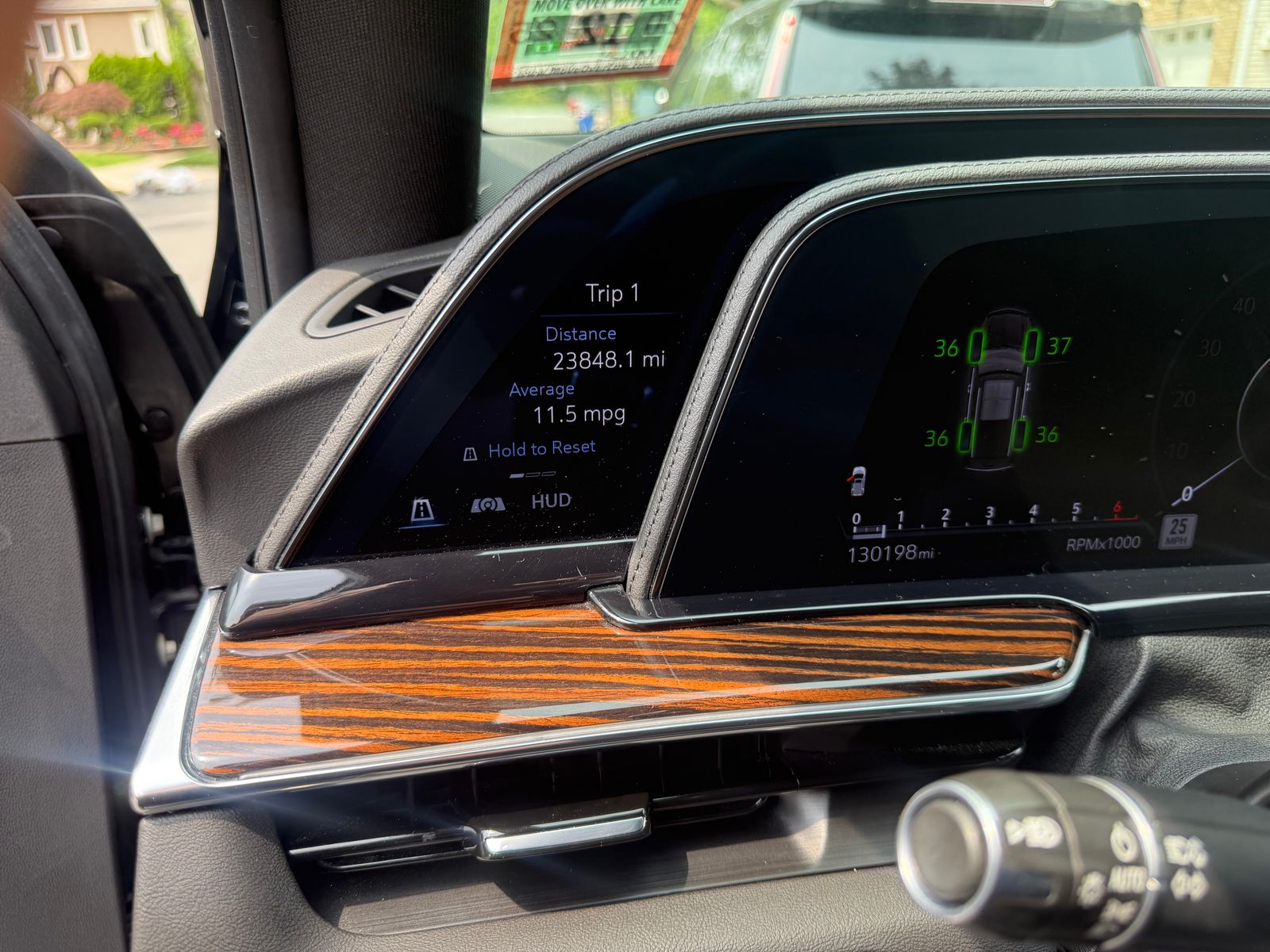 2022 Cadillac Escalade ESV Premium Luxury AWD