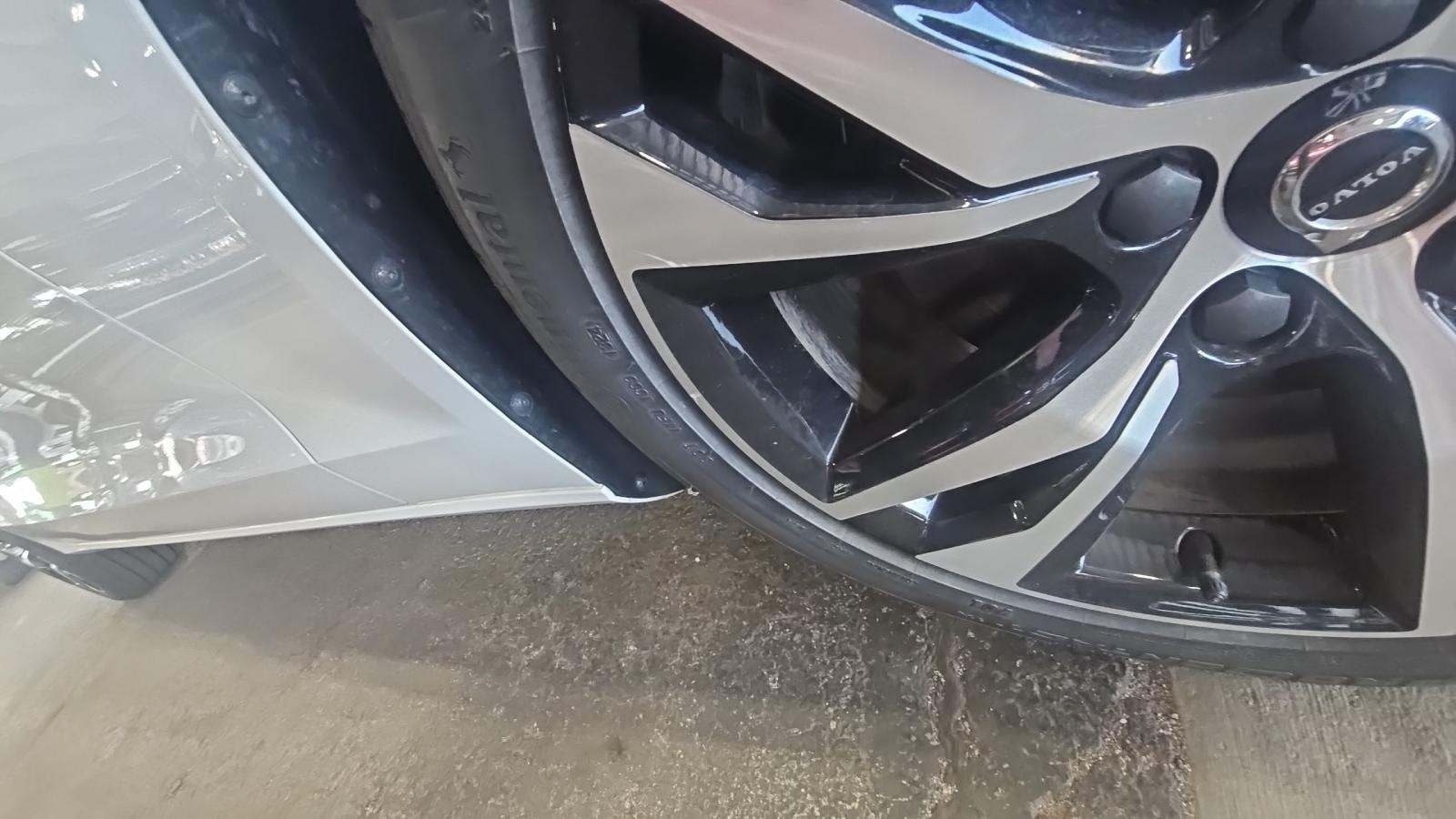 2025 Volvo S60 B5 Core AWD