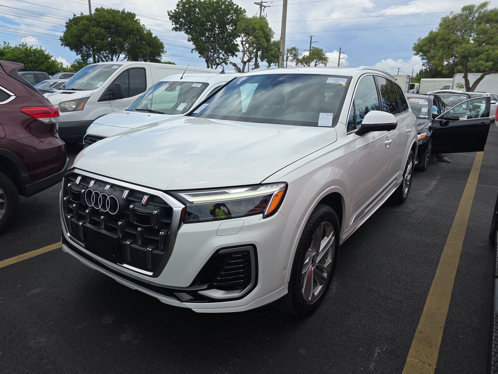 2025 Audi Q7 Premium Plus AWD