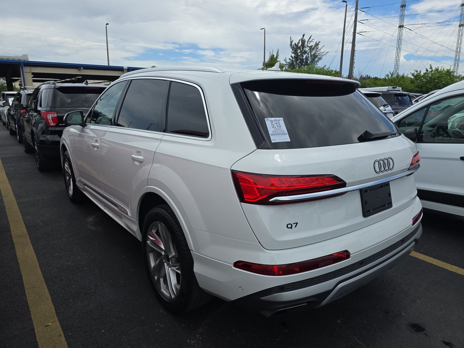 2025 Audi Q7 Premium Plus AWD