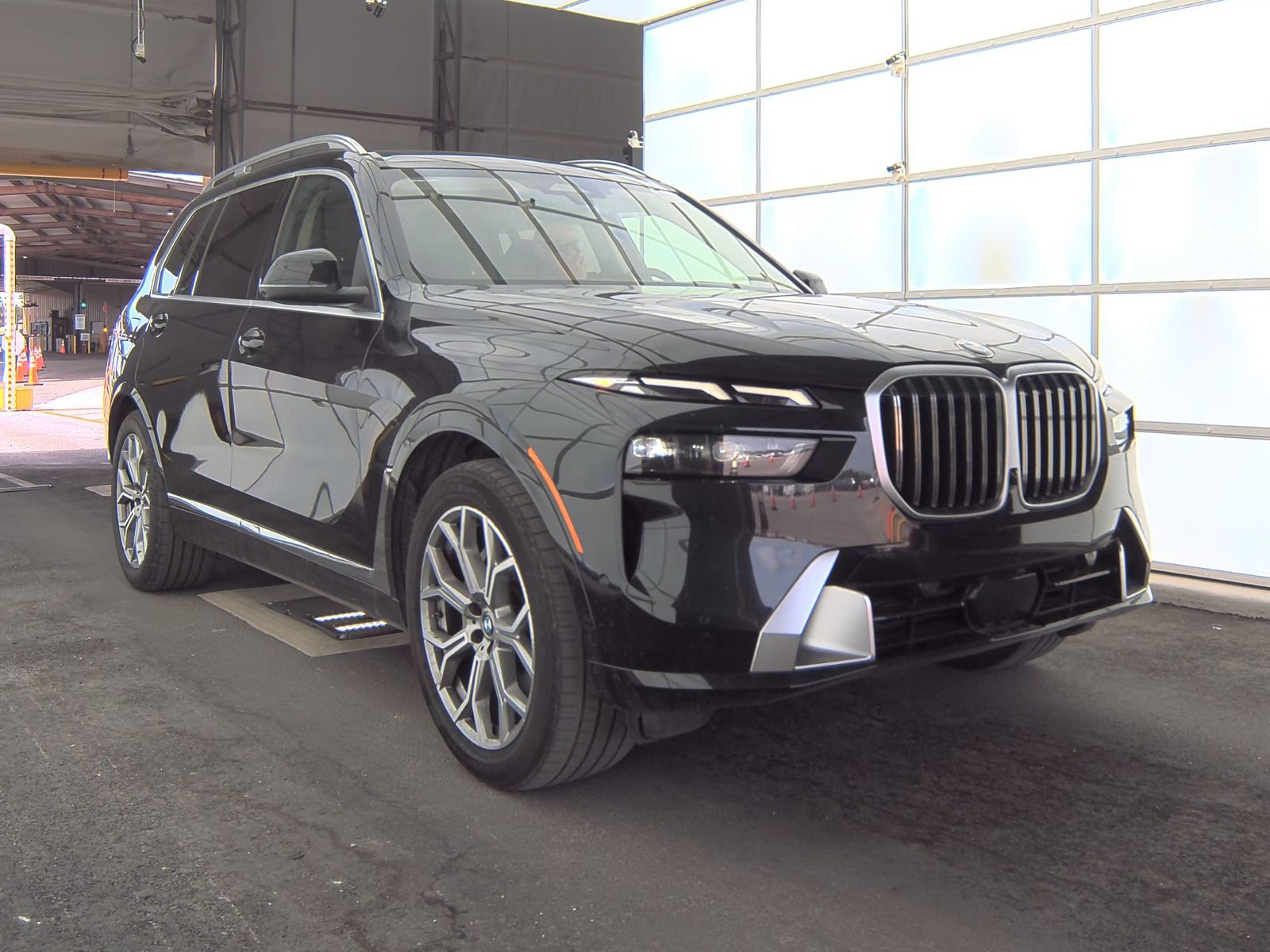2025 BMW X7 xDrive40i AWD