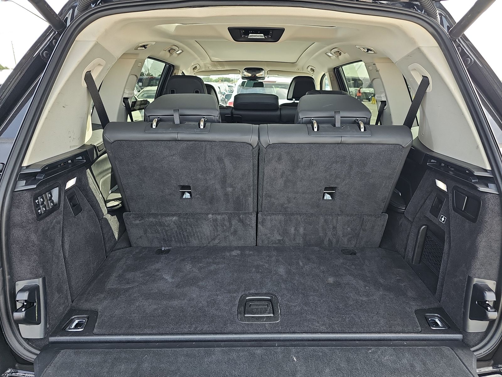 2025 BMW X7 xDrive40i AWD