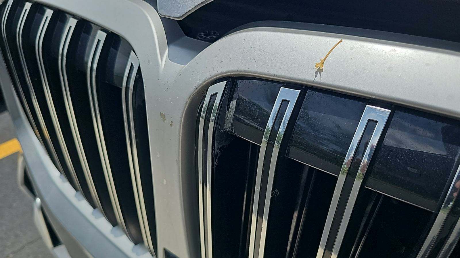 2025 BMW X7 xDrive40i AWD