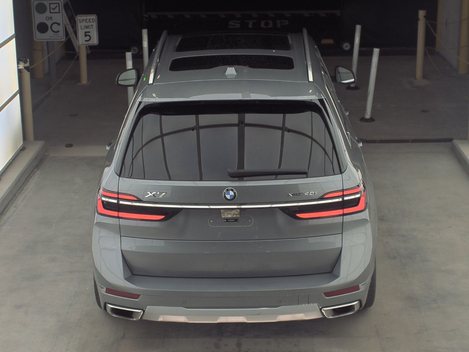 2025 BMW X7 xDrive40i AWD