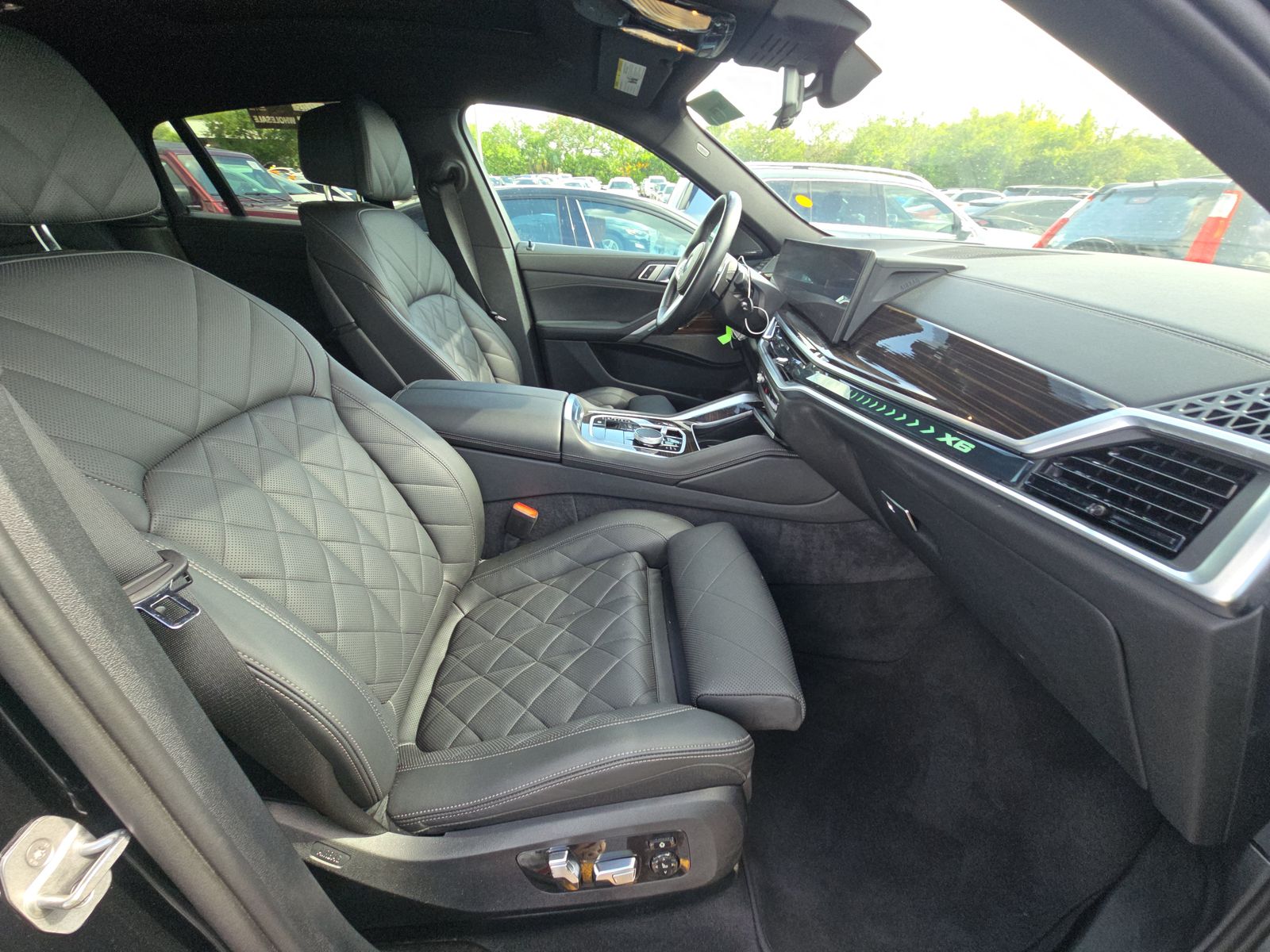 2025 BMW X6 xDrive40i AWD