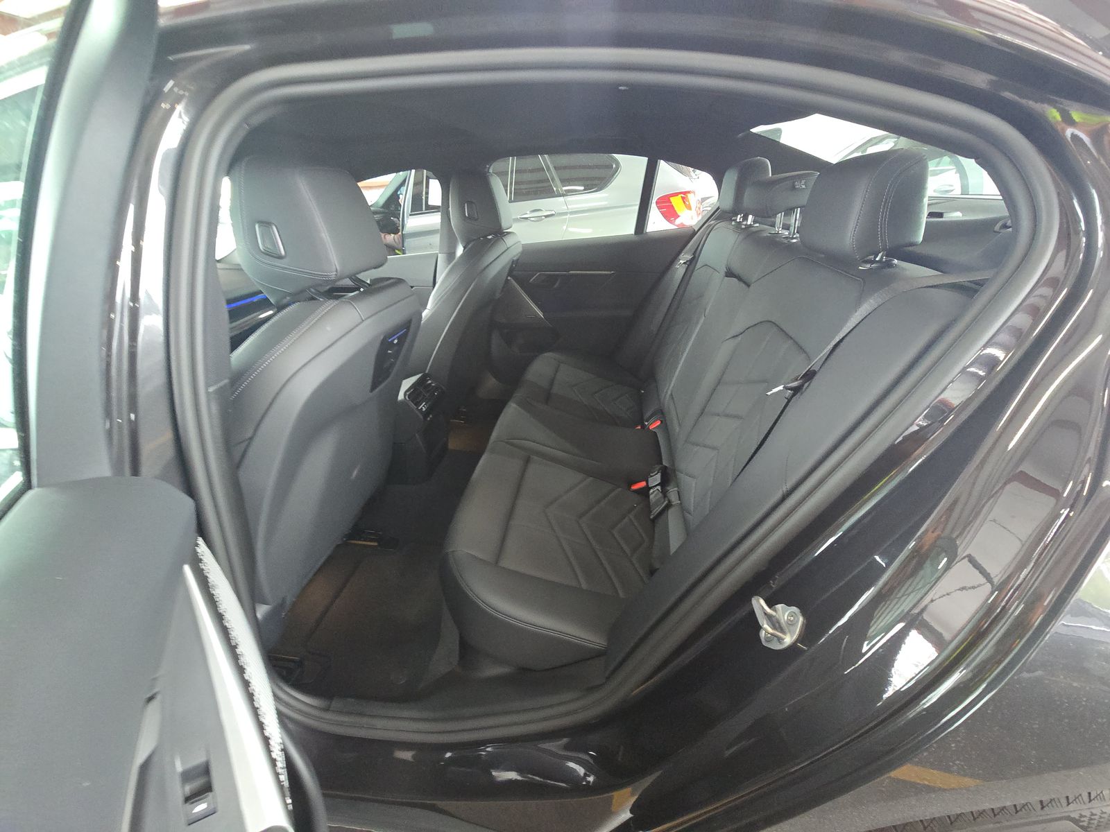 2025 BMW 5 Series 530i RWD