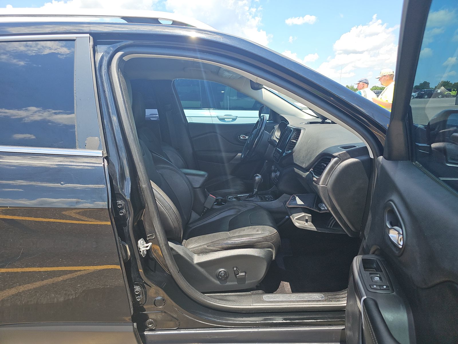 2019 Jeep Cherokee Limited FWD