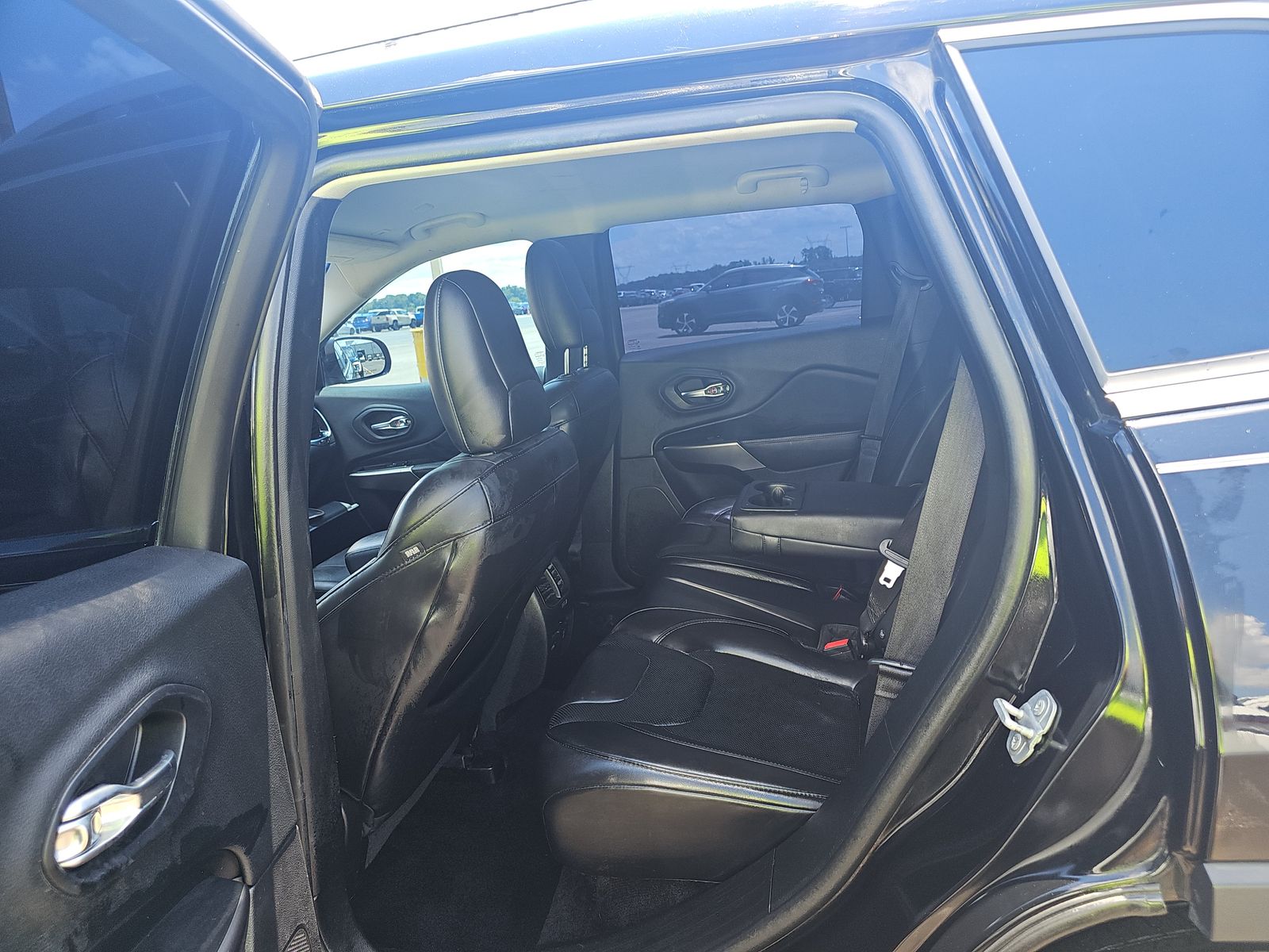 2019 Jeep Cherokee Limited FWD