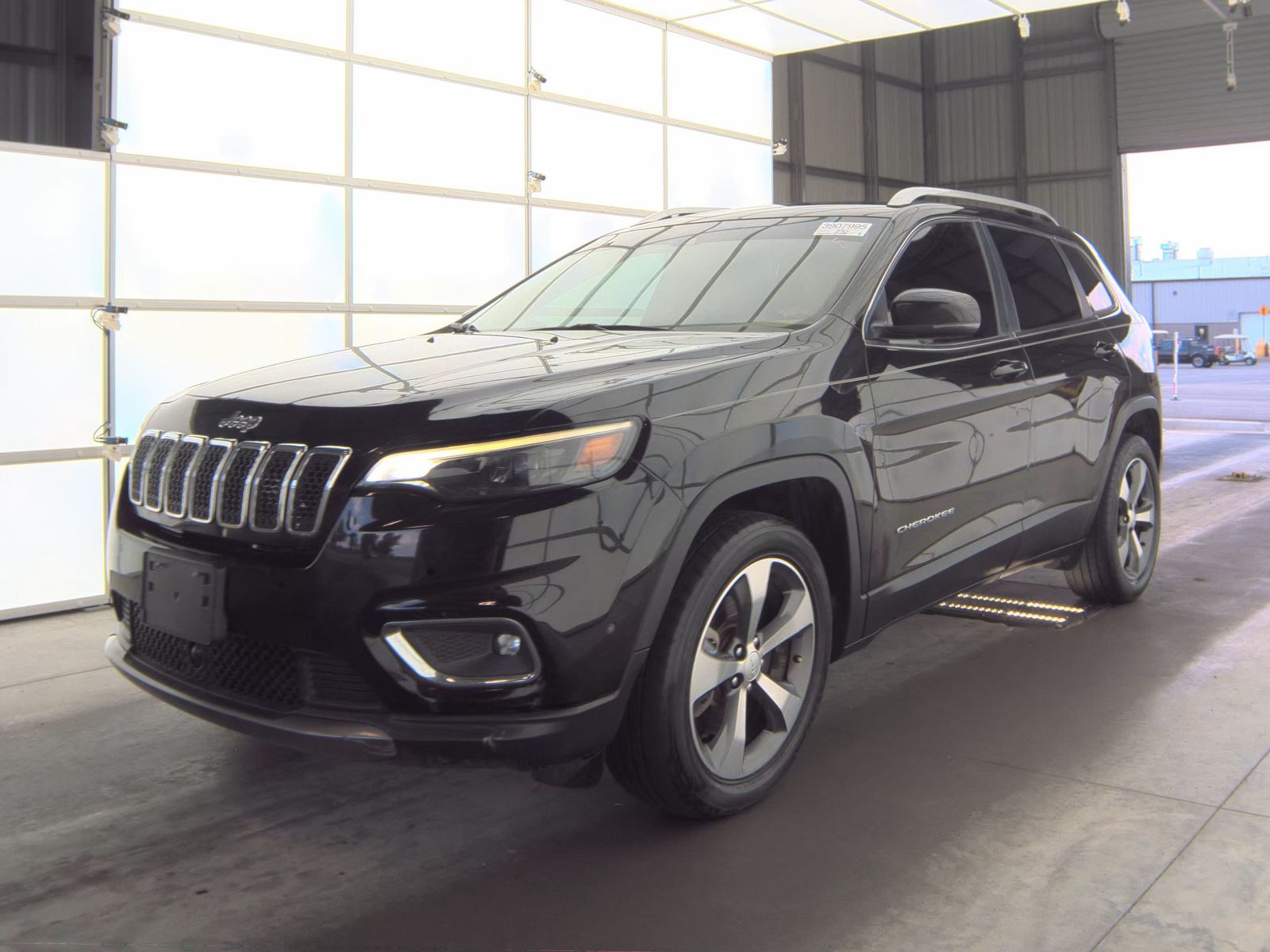 2019 Jeep Cherokee Limited FWD
