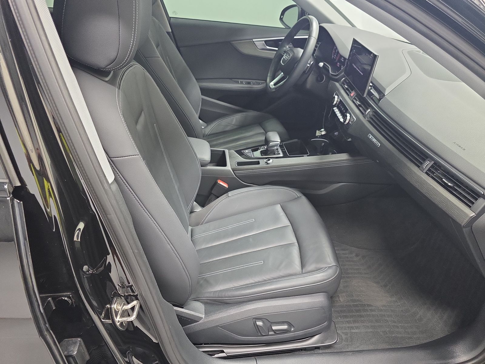 2022 Audi A4 Premium Plus AWD