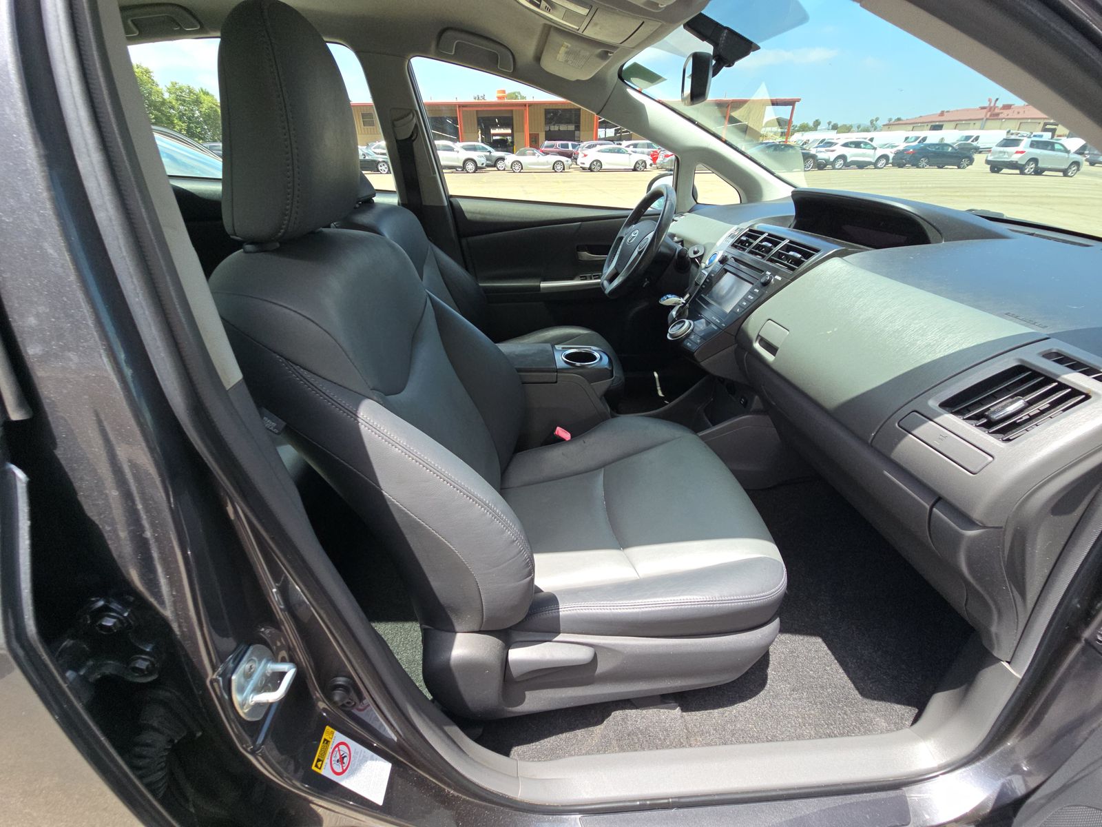 2013 Toyota Prius v Five FWD