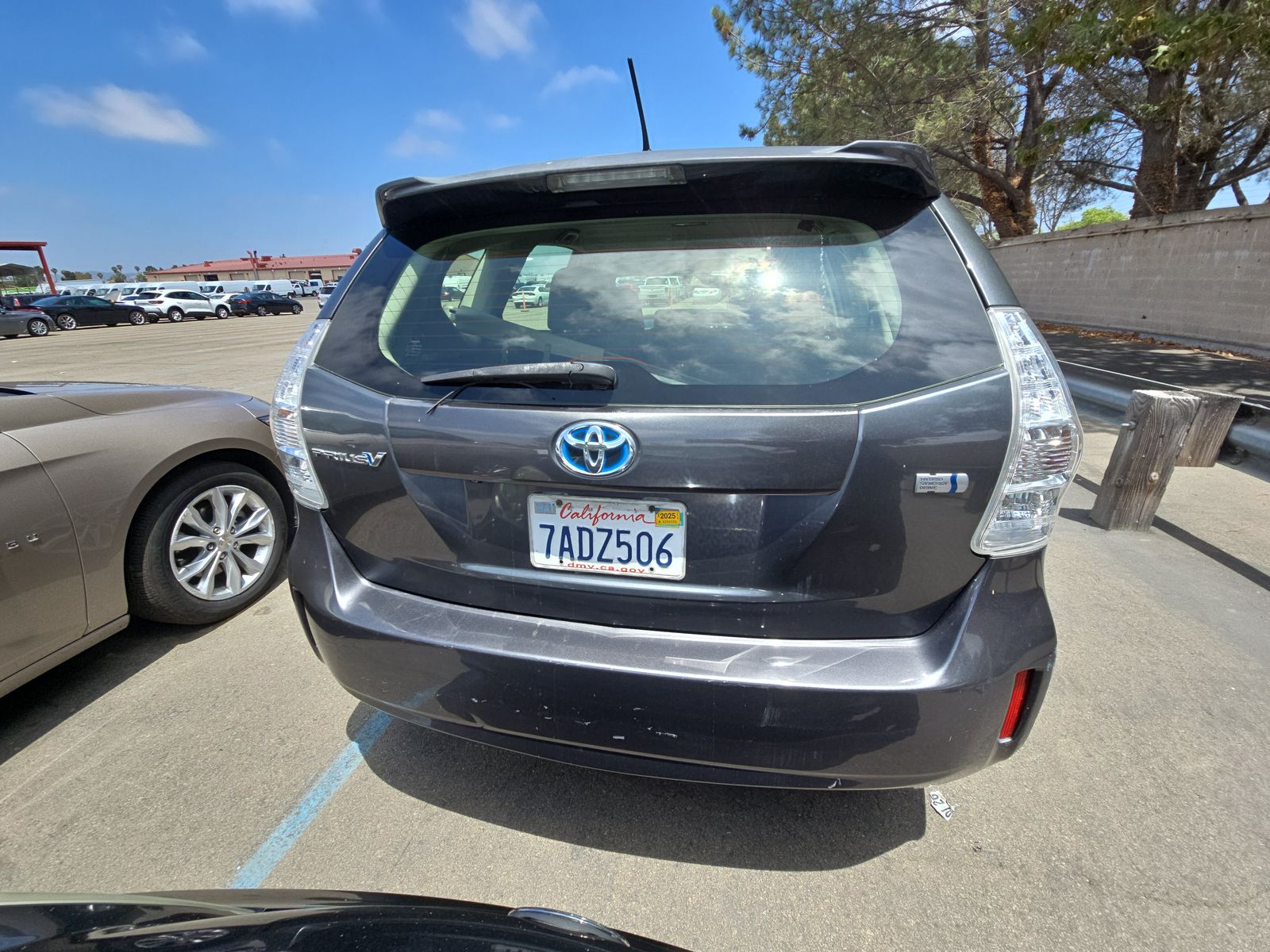 2013 Toyota Prius v Five FWD