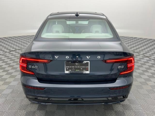 2024 Volvo S60 B5 Core FWD