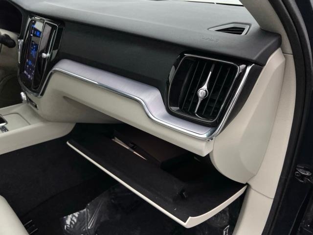2024 Volvo S60 B5 Core FWD