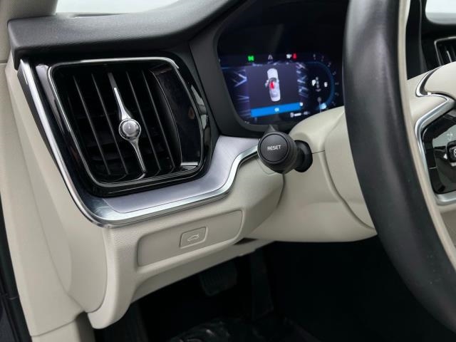 2024 Volvo S60 B5 Core FWD