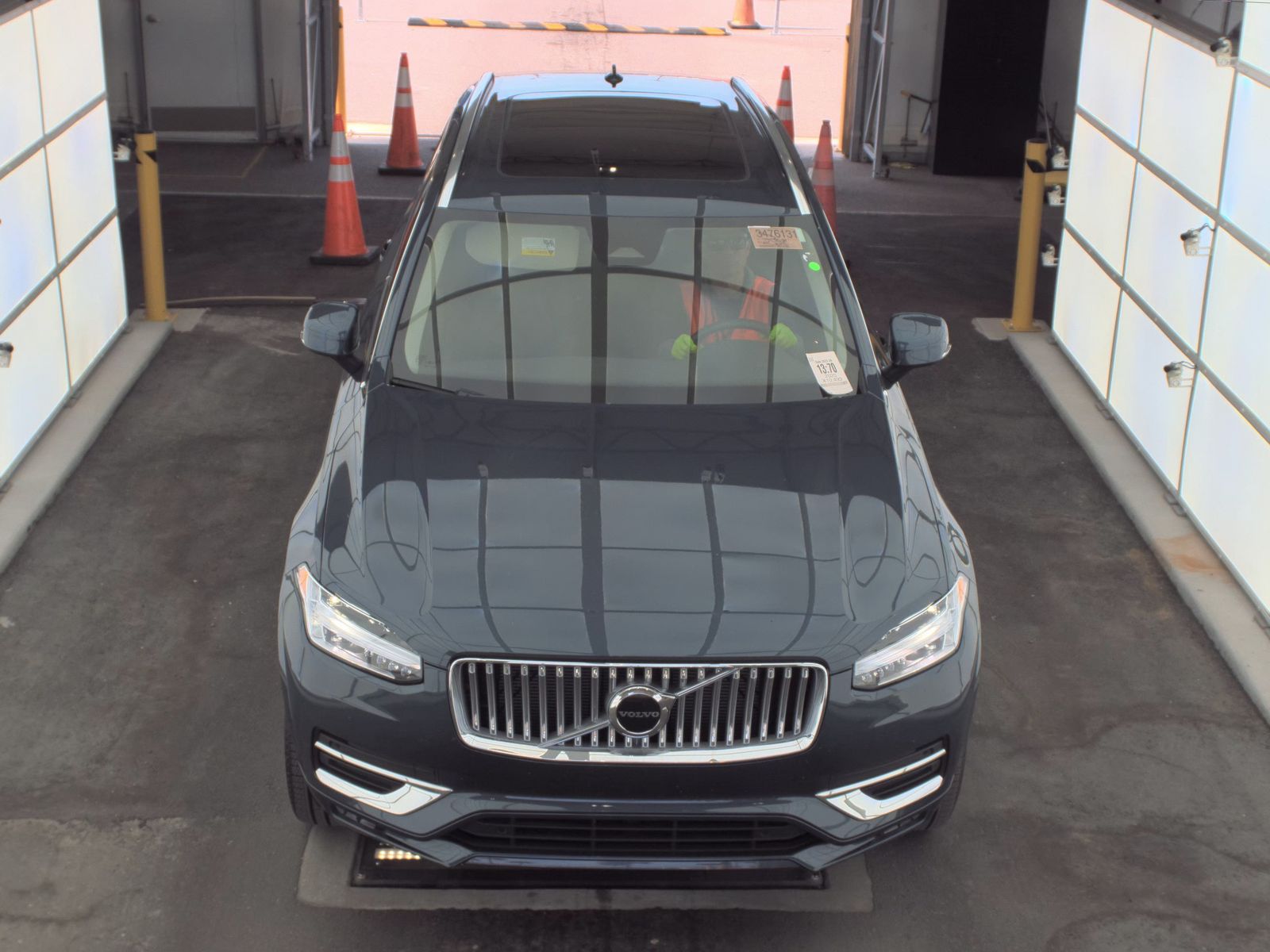 2025 Volvo XC90 B5 Core AWD