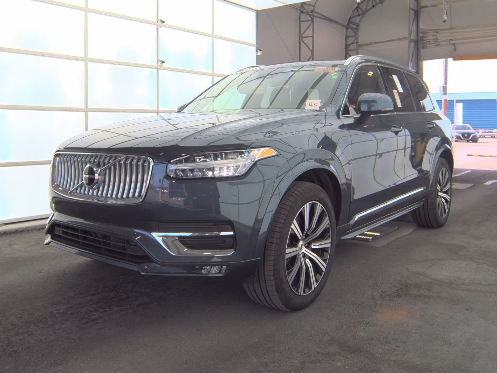 2025 Volvo XC90 B5 Core AWD