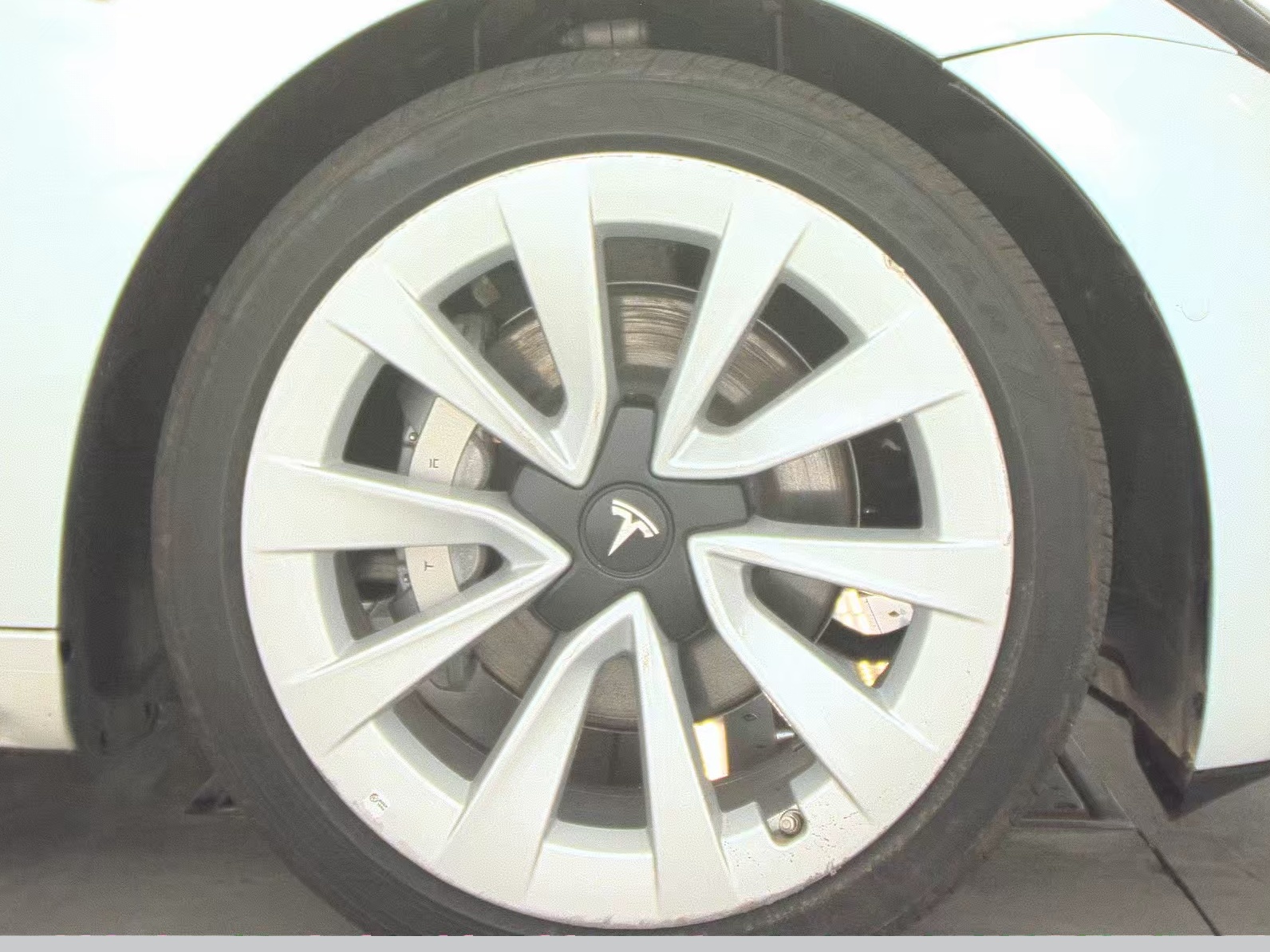 2023 Tesla Model 3 Standard Range RWD