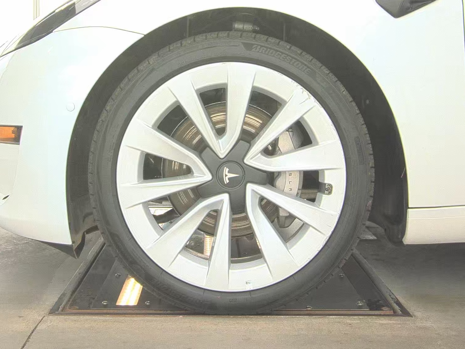 2023 Tesla Model 3 Standard Range RWD