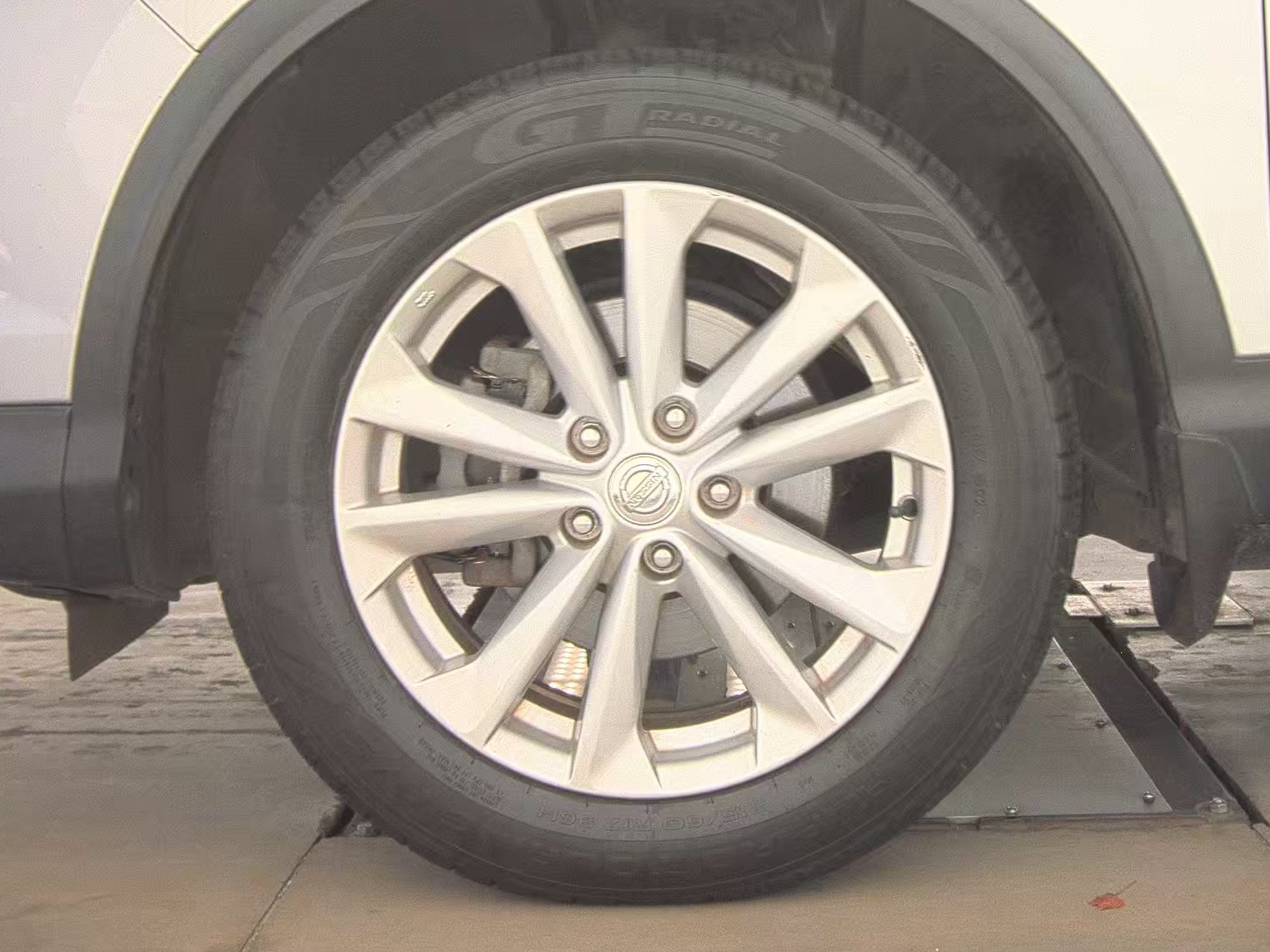 2017 Nissan Rogue Sport SV AWD