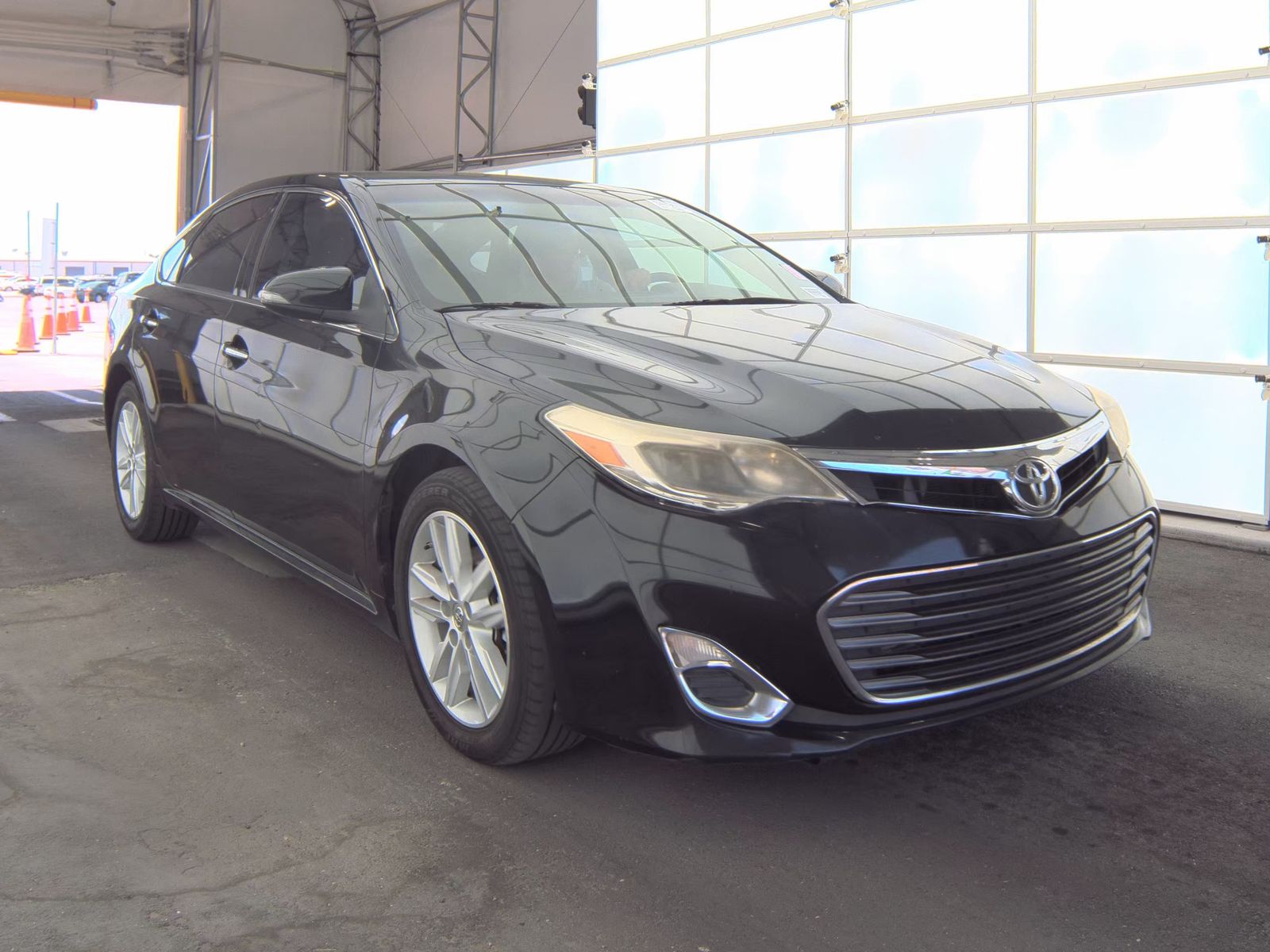 2013 Toyota Avalon XLE FWD