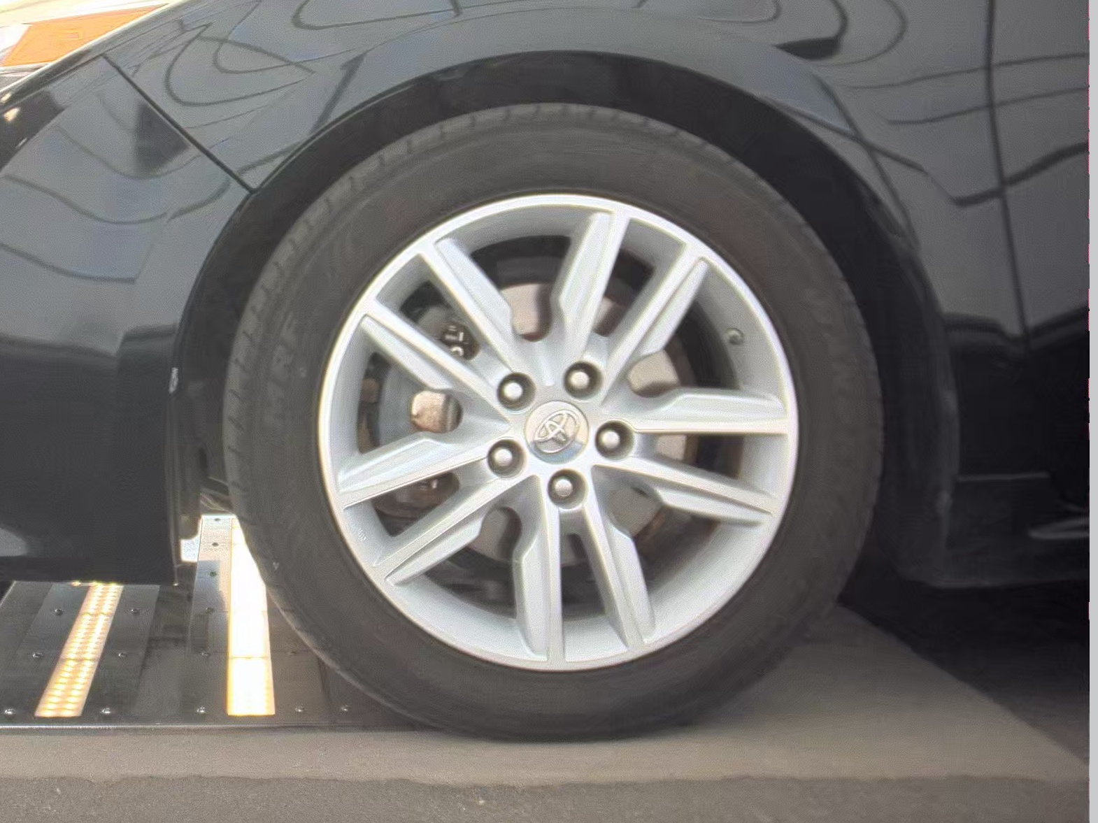 2013 Toyota Avalon XLE FWD
