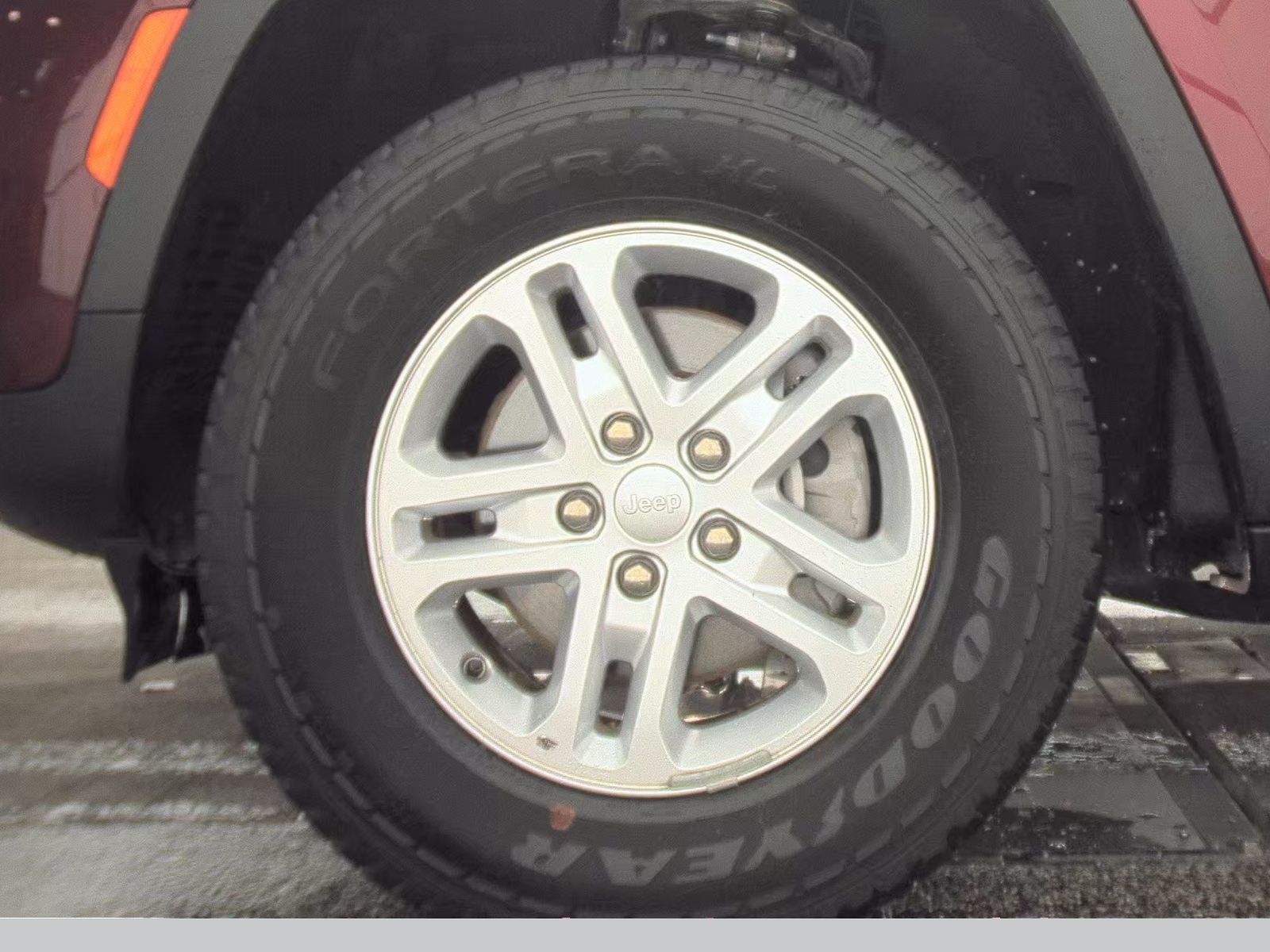 2024 Jeep Grand Cherokee Laredo RWD