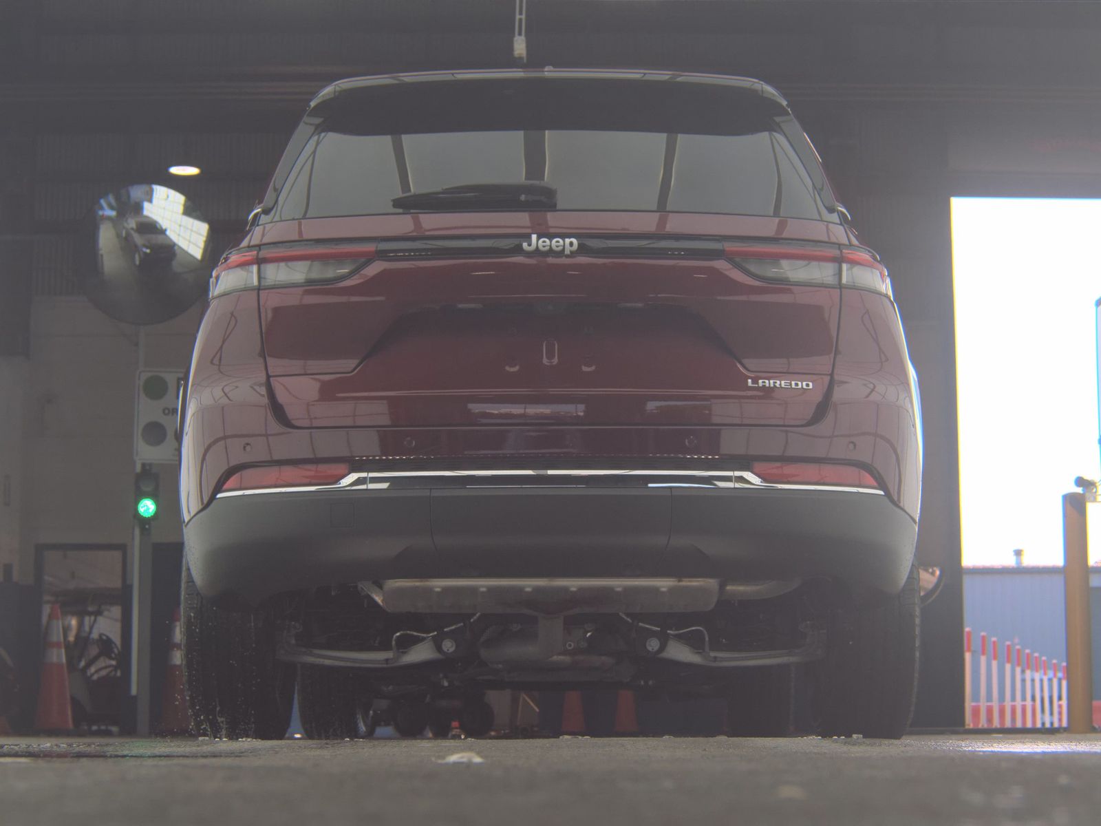 2024 Jeep Grand Cherokee Laredo RWD