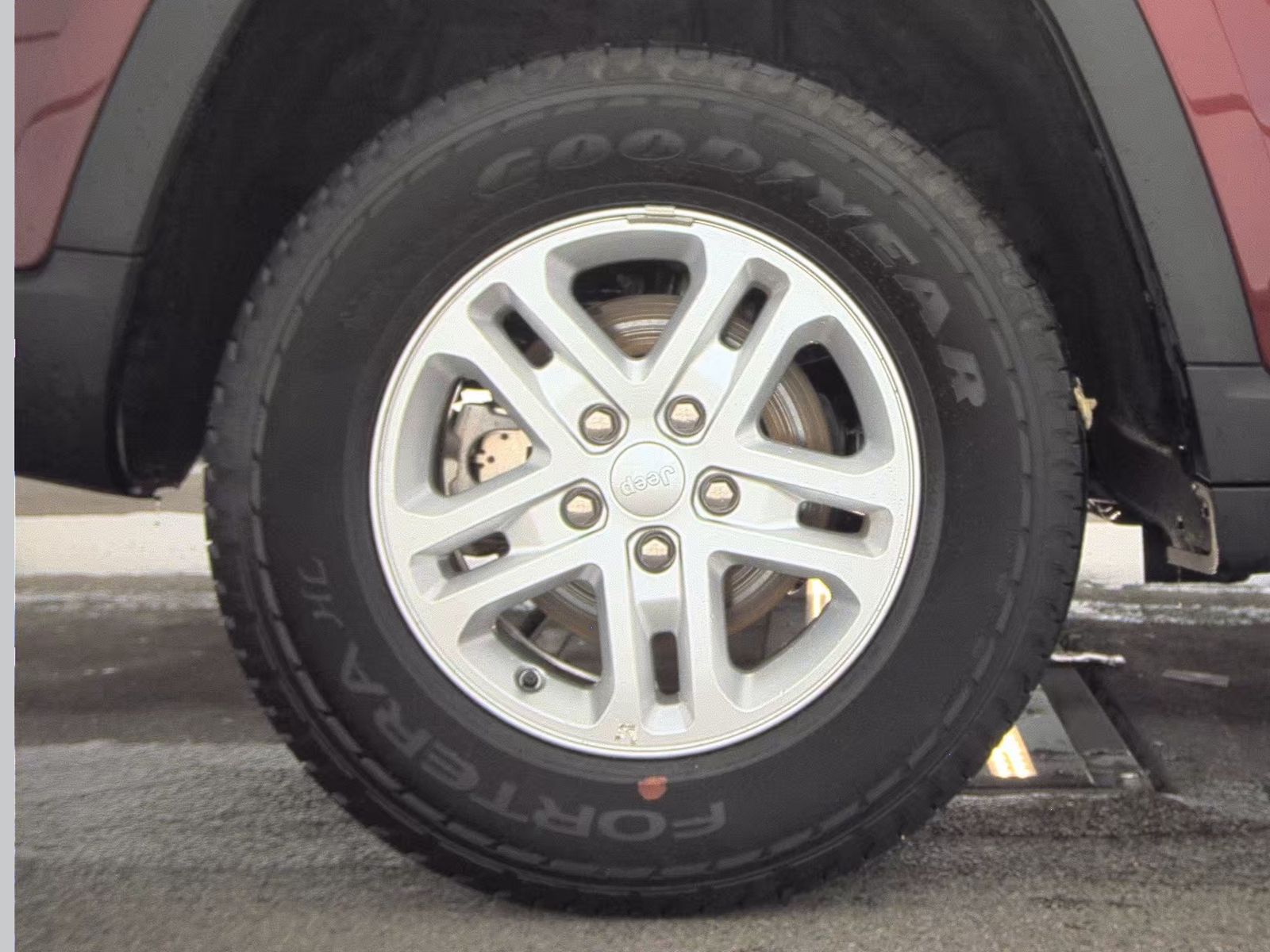 2024 Jeep Grand Cherokee Laredo RWD