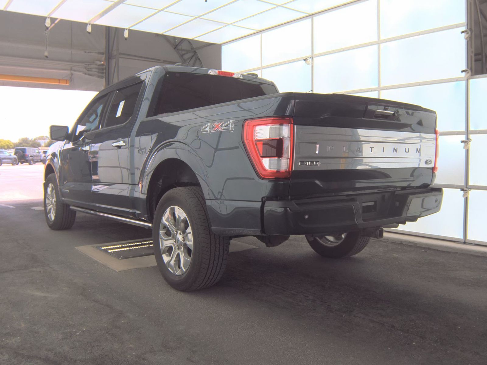 2022 Ford F-150 Hybrid Platinum AWD