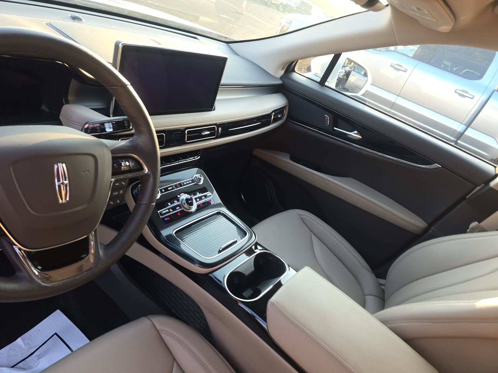 2022 Lincoln Nautilus Standard AWD