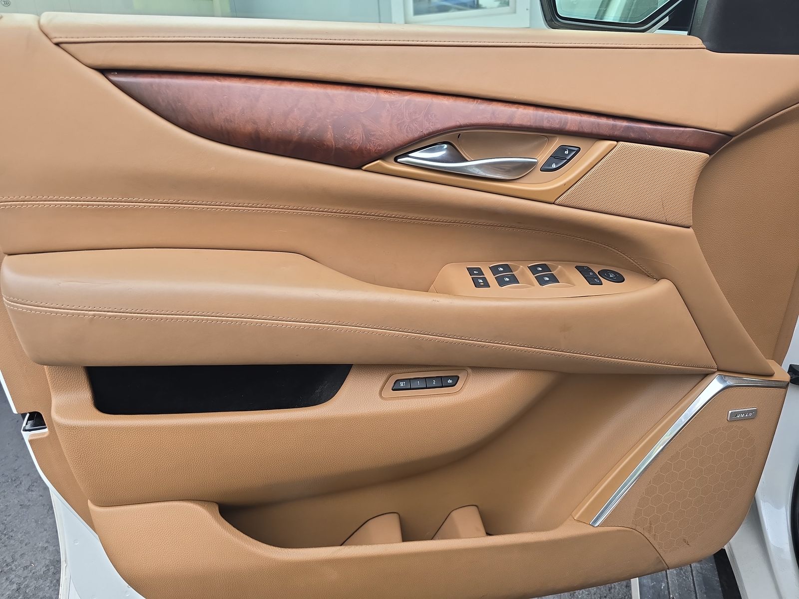 2017 Cadillac Escalade ESV Platinum AWD