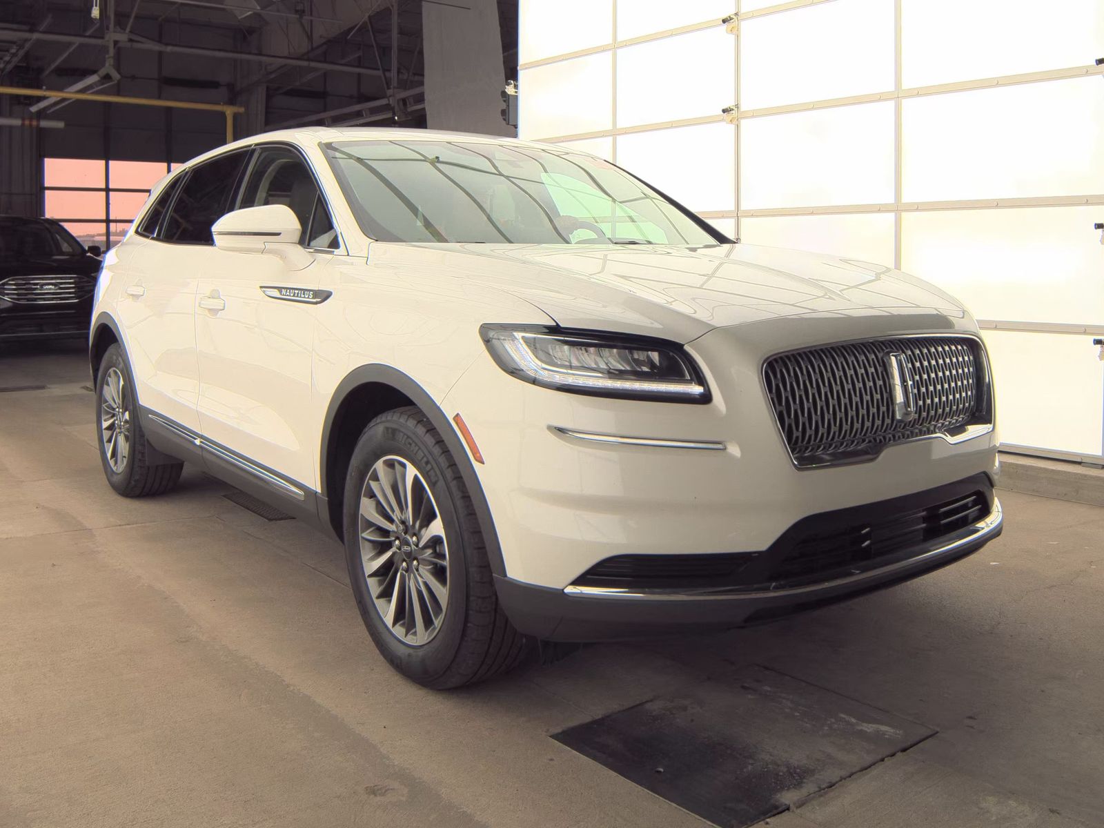 2022 Lincoln Nautilus Standard AWD