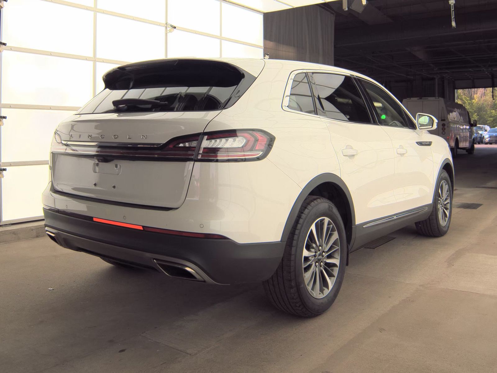 2022 Lincoln Nautilus Standard AWD