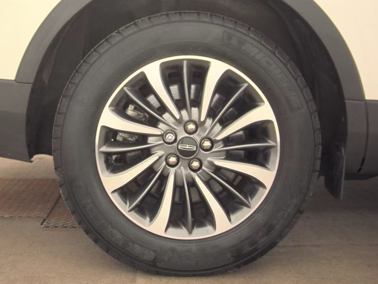 2022 Lincoln Nautilus Standard AWD
