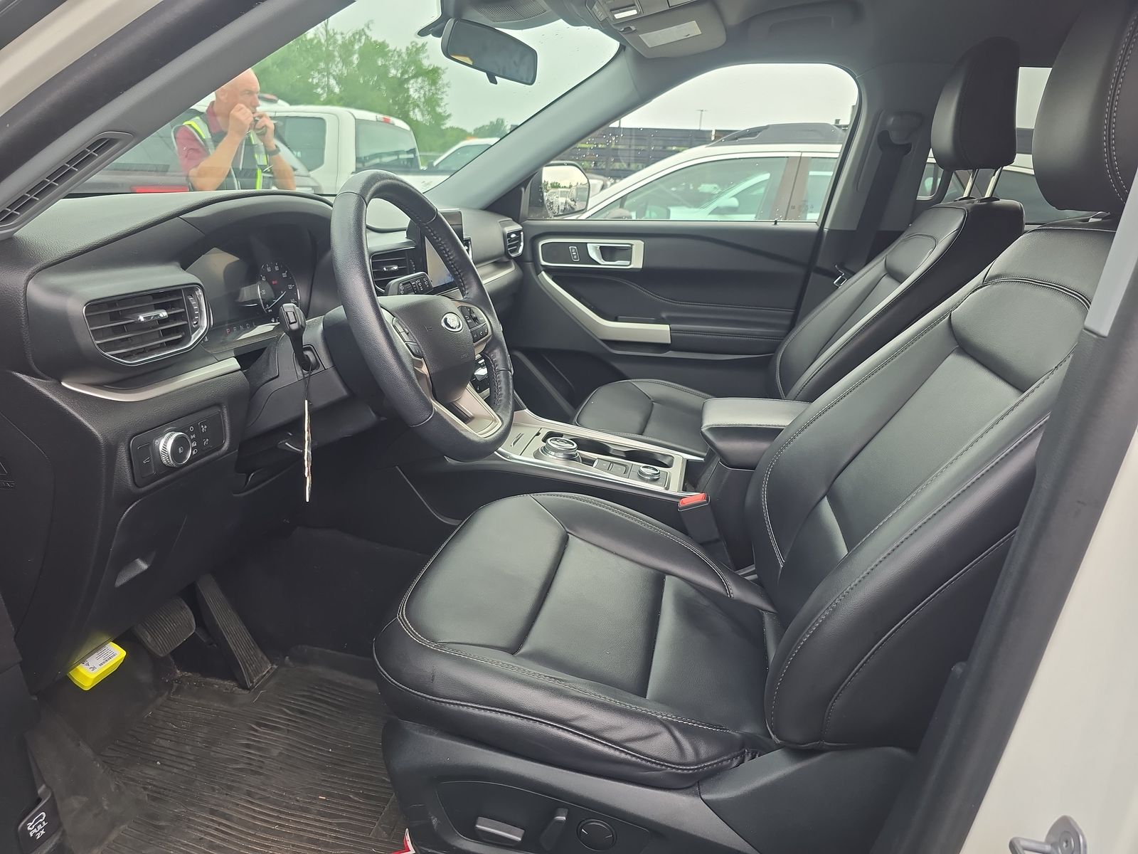 2022 Ford Explorer XLT AWD