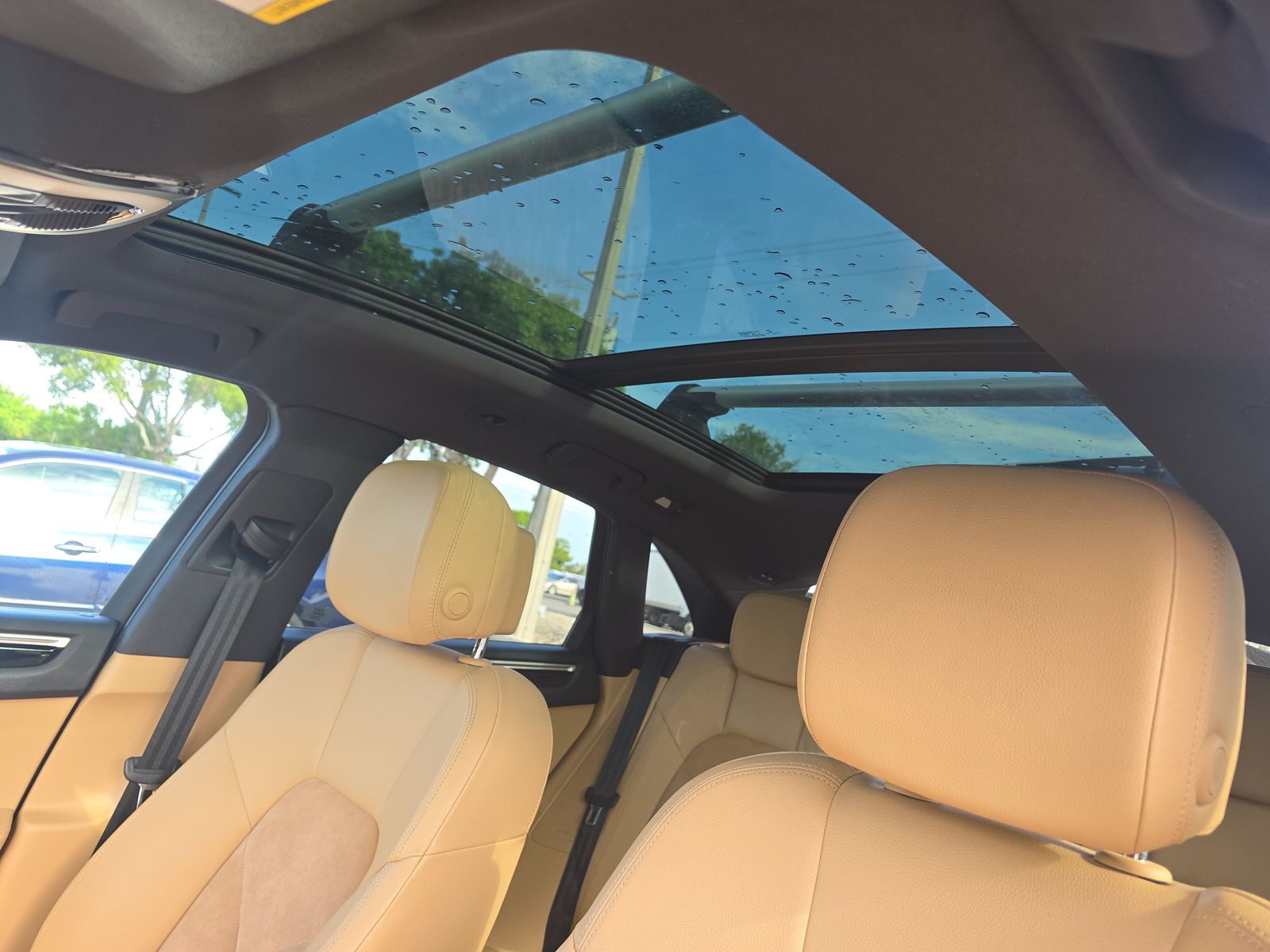 2018 Porsche Macan Base AWD