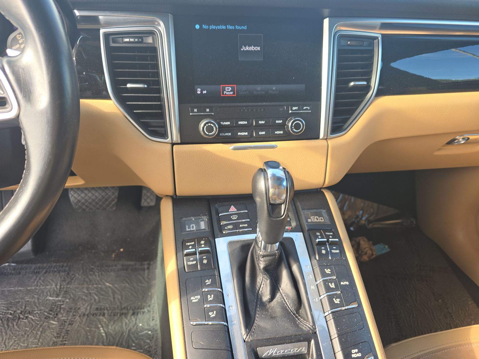 2018 Porsche Macan Base AWD