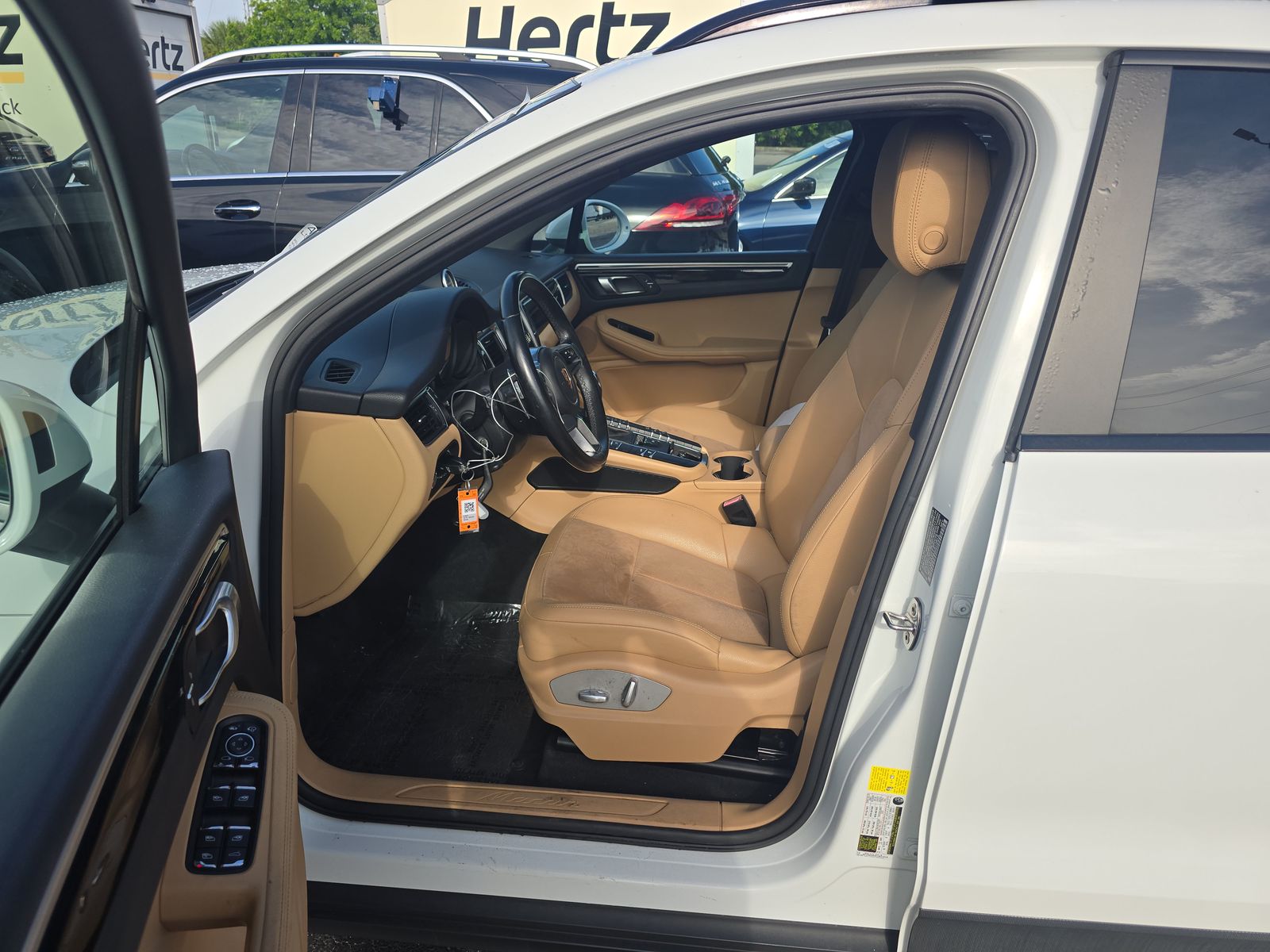 2018 Porsche Macan Base AWD