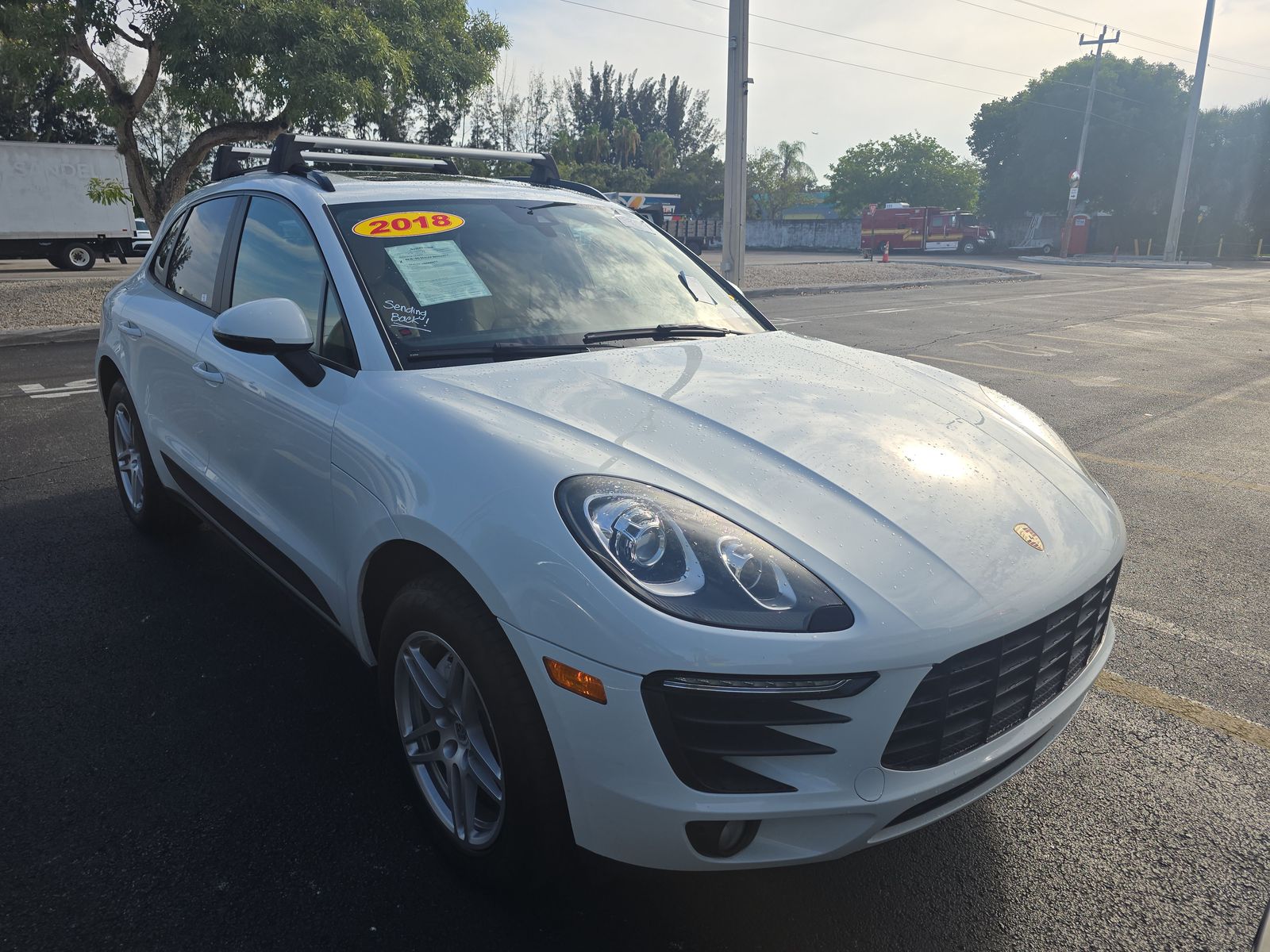 2018 Porsche Macan Base AWD